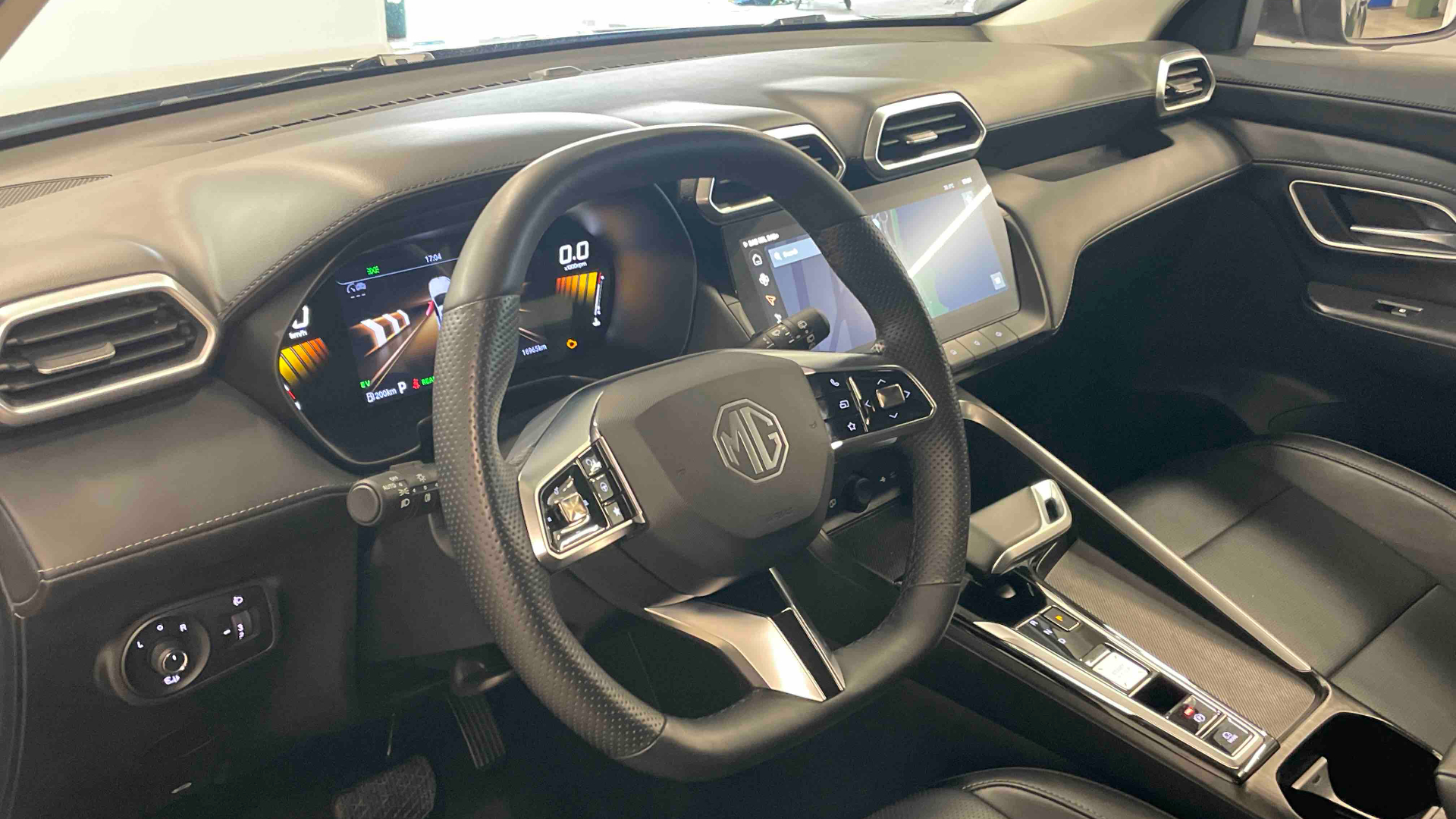 MG ZS 1.5 L Hybrid+ 197 ch Luxury