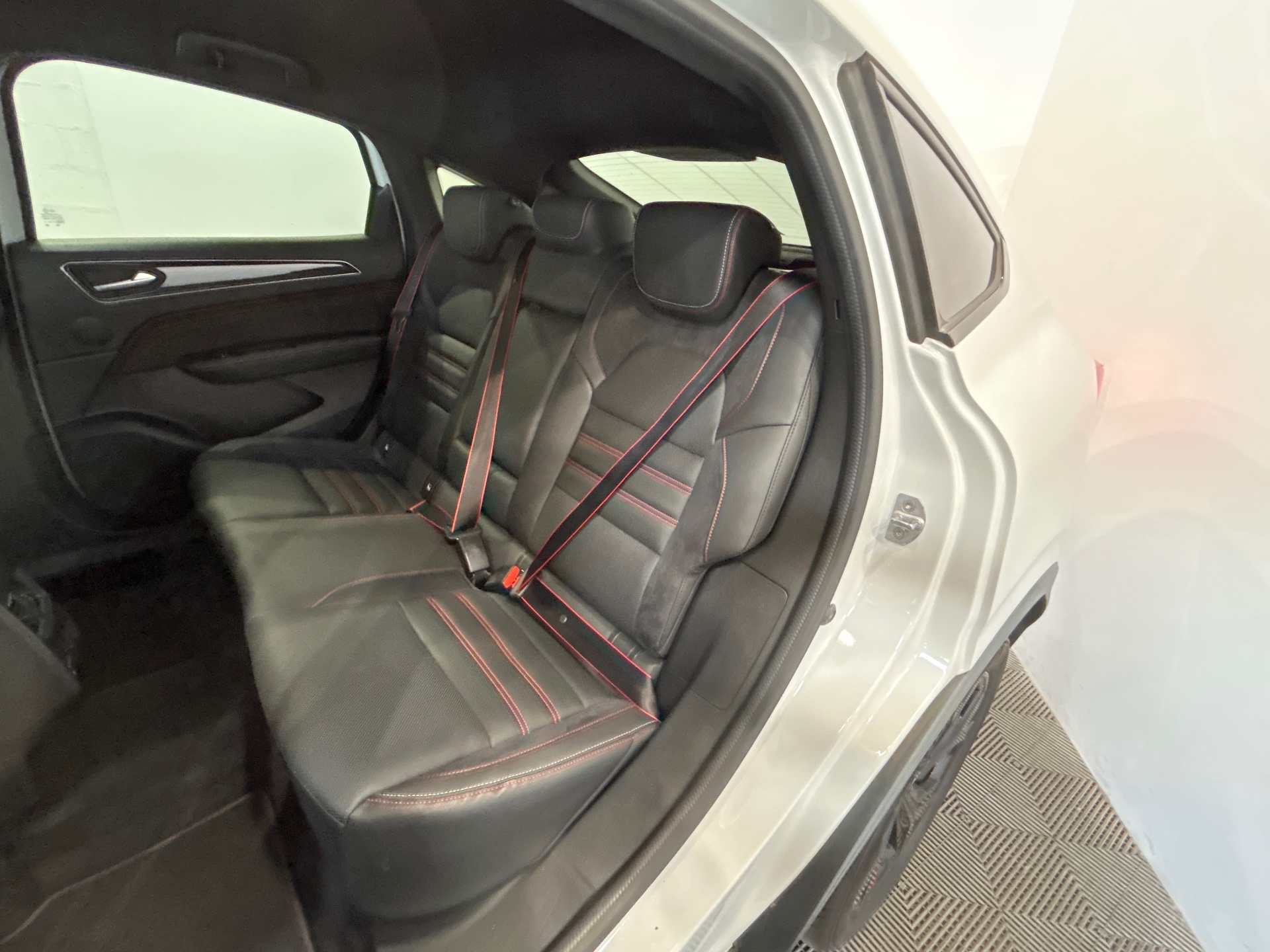 RENAULT ARKANA E-Tech 145 - 21B R.S. Line