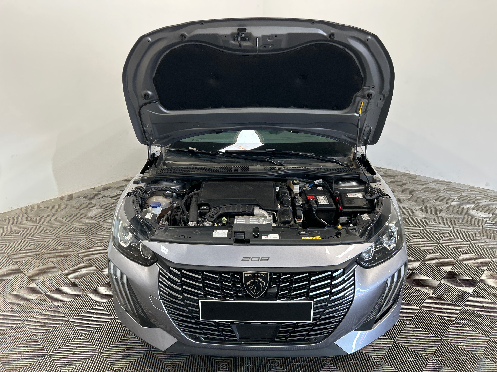 PEUGEOT 208 Allure 100 ch BVM6 — expertise