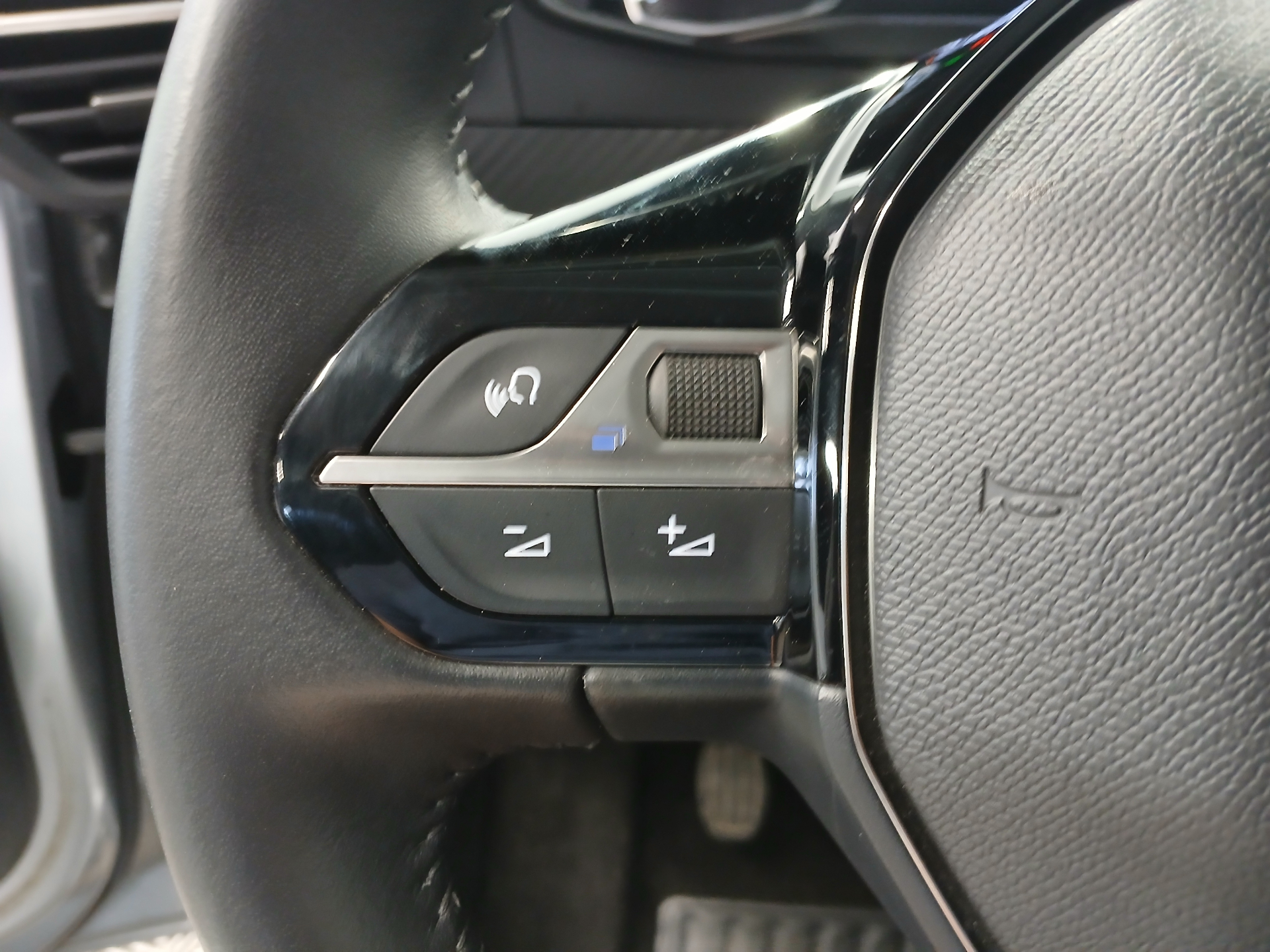 PEUGEOT 208 Style 100 ch BVM6