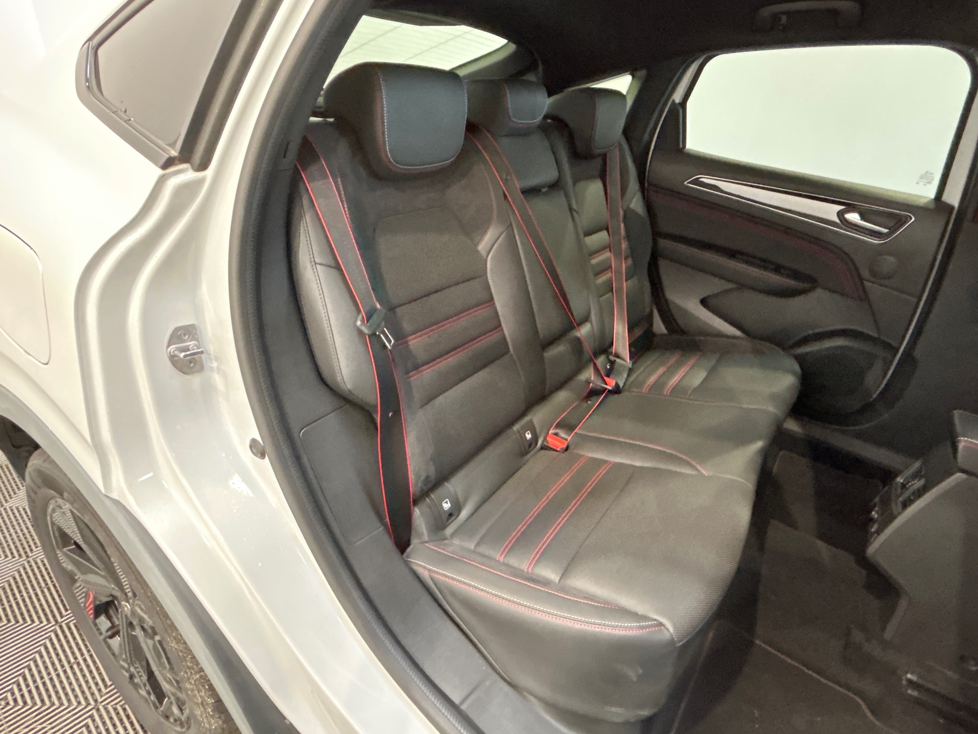 RENAULT ARKANA E-Tech 145 - 21B R.S. Line
