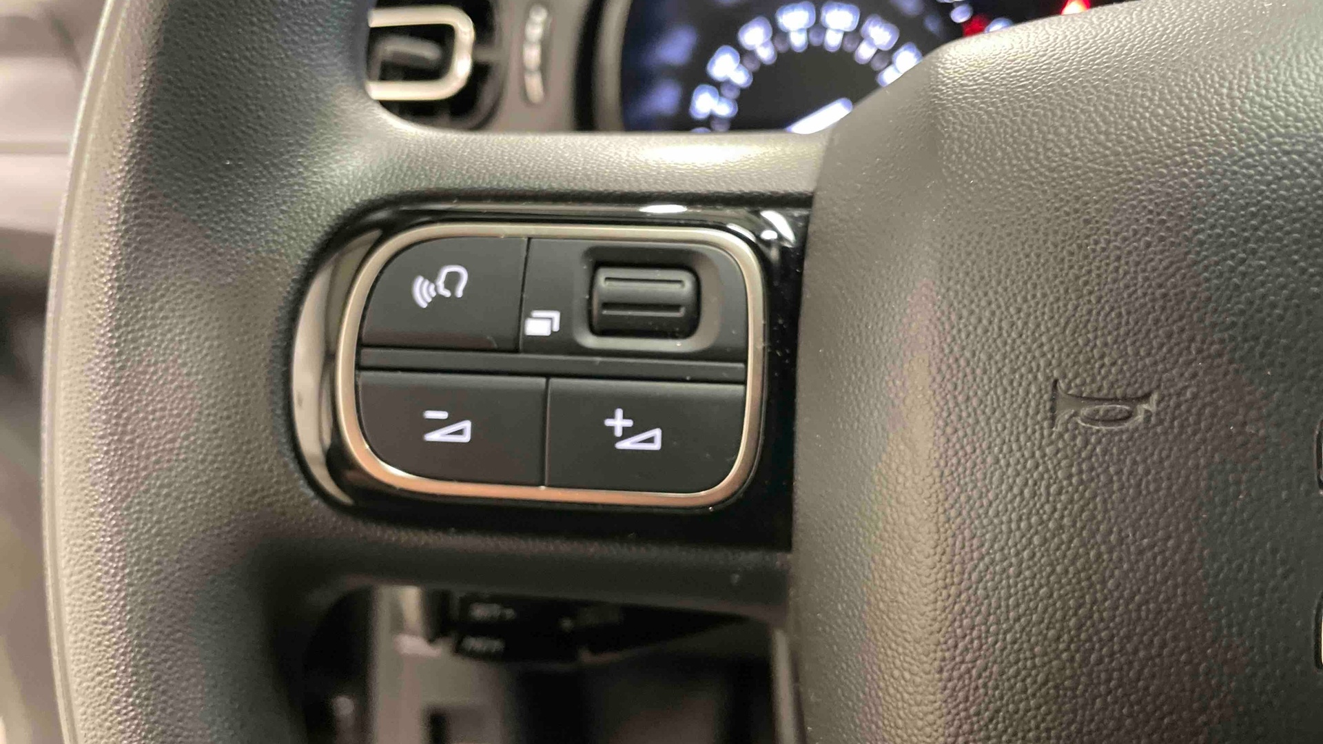 CITROEN C3 PureTech 83 S&S BVM5 Shine