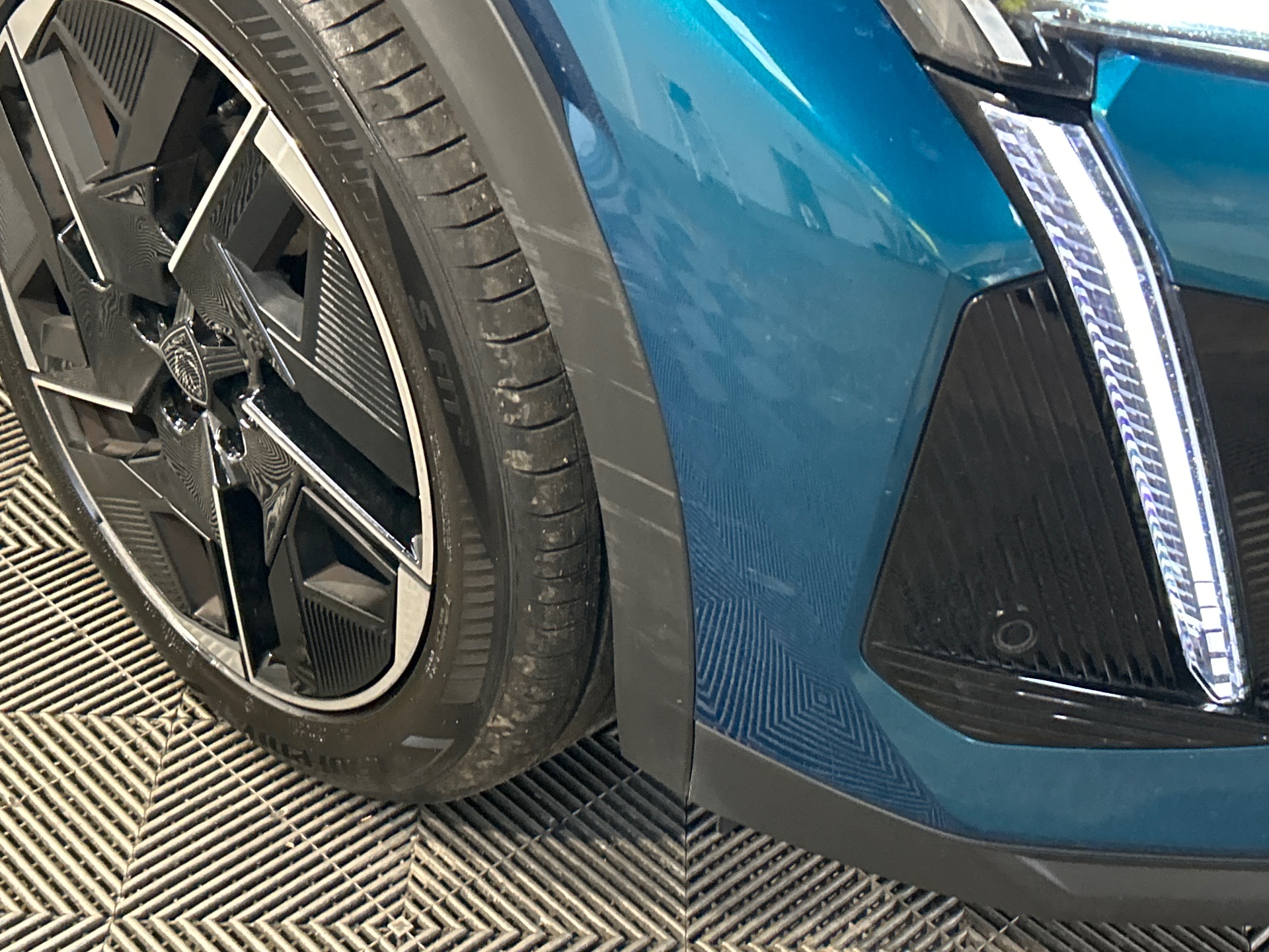 PEUGEOT 408 GT PT130 S&S EAT8 — expertise
