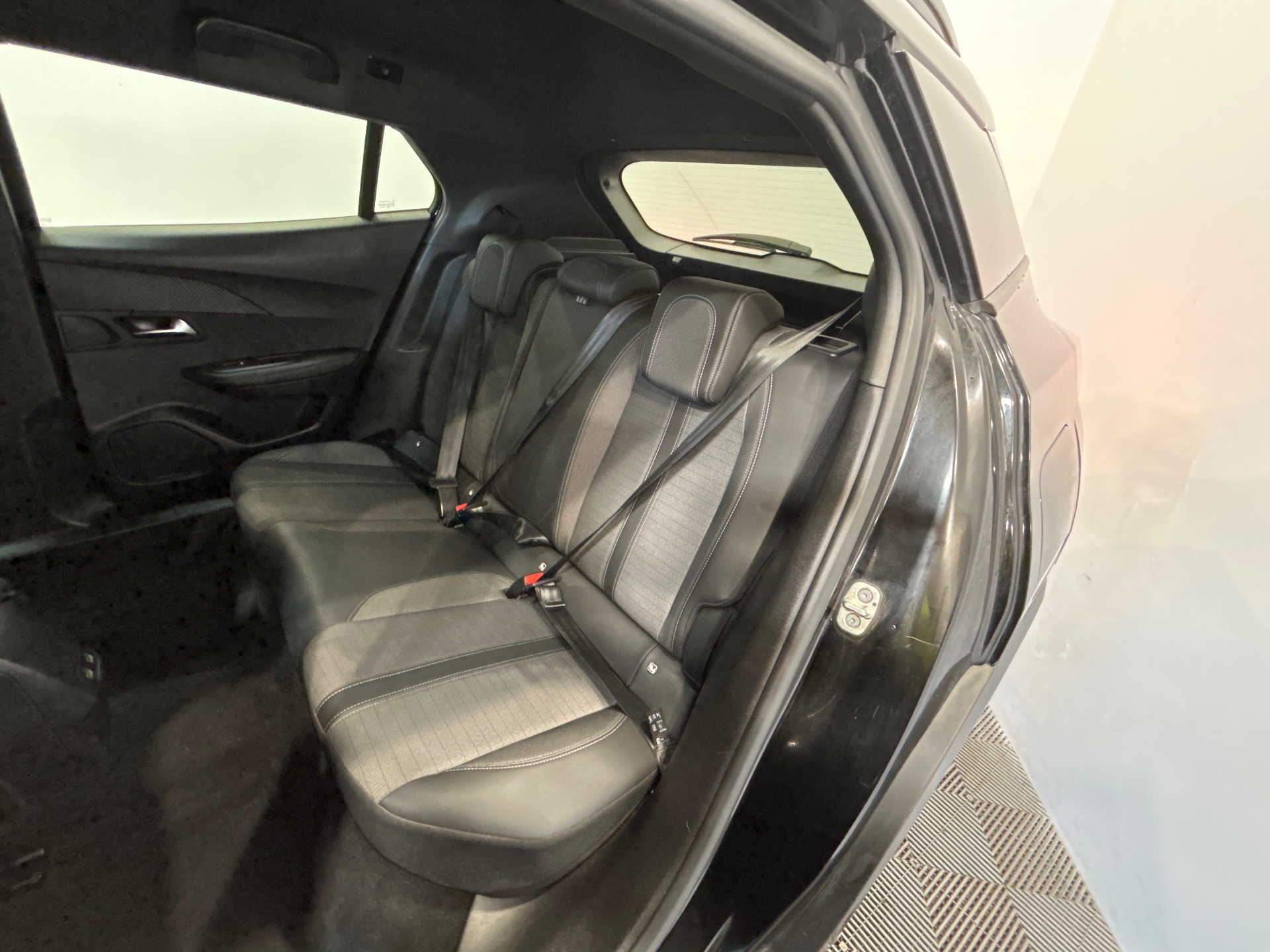 PEUGEOT 2008 ALLURE PT 130 S&S BVM6