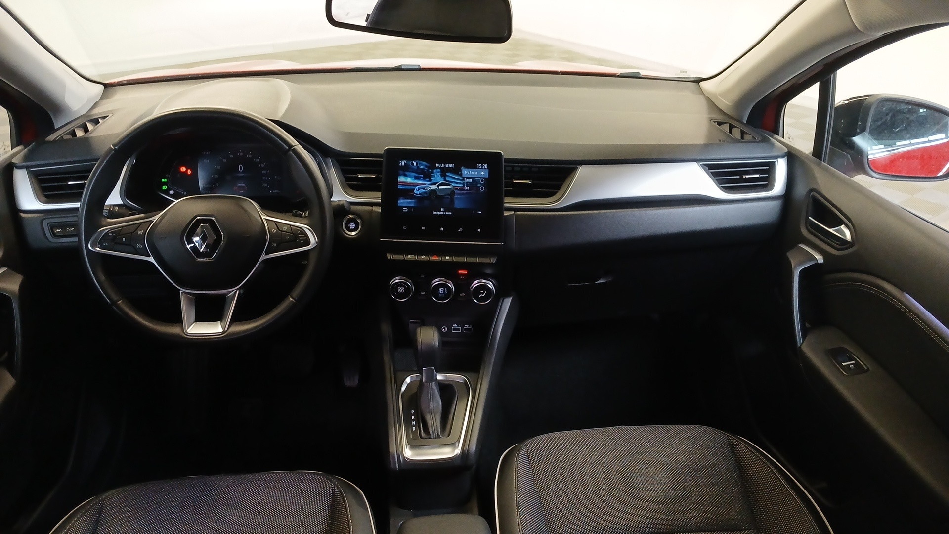 RENAULT CAPTUR techno mild hybrid 160 EDC
