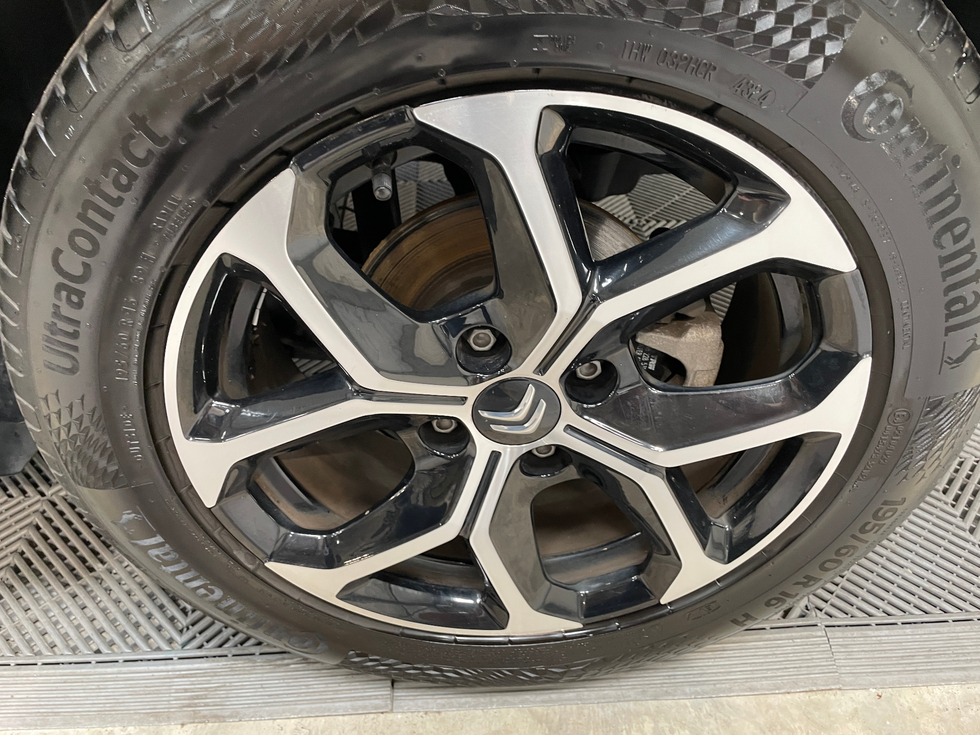 CITROEN C3 AIRCROSS BlueHDi 110 S&S BVM6 Shine - 5P — expertise