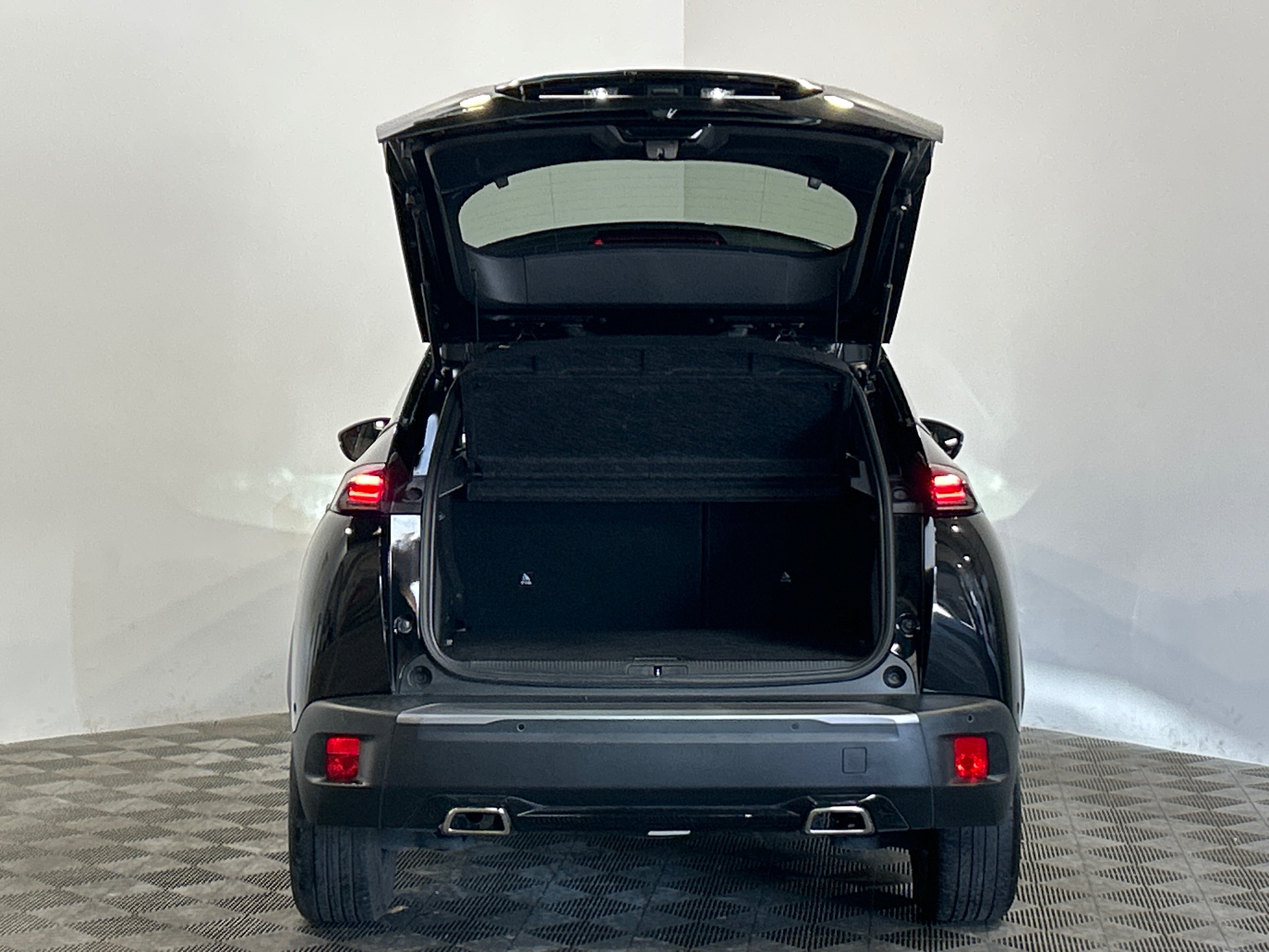 PEUGEOT 2008 PureTech 130 S&S EAT8 Allure