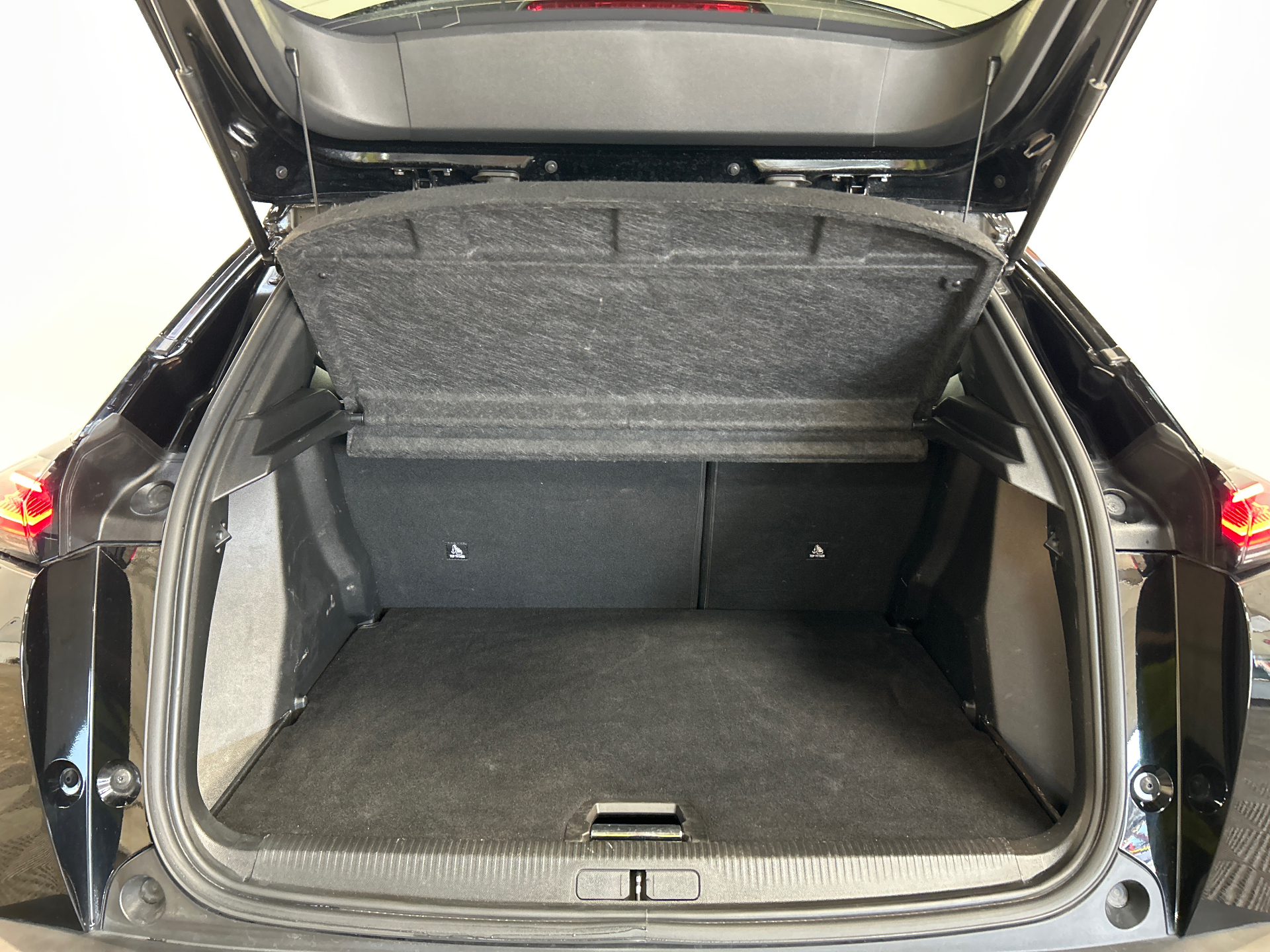 PEUGEOT 2008 PureTech 130 S&S EAT8 Allure