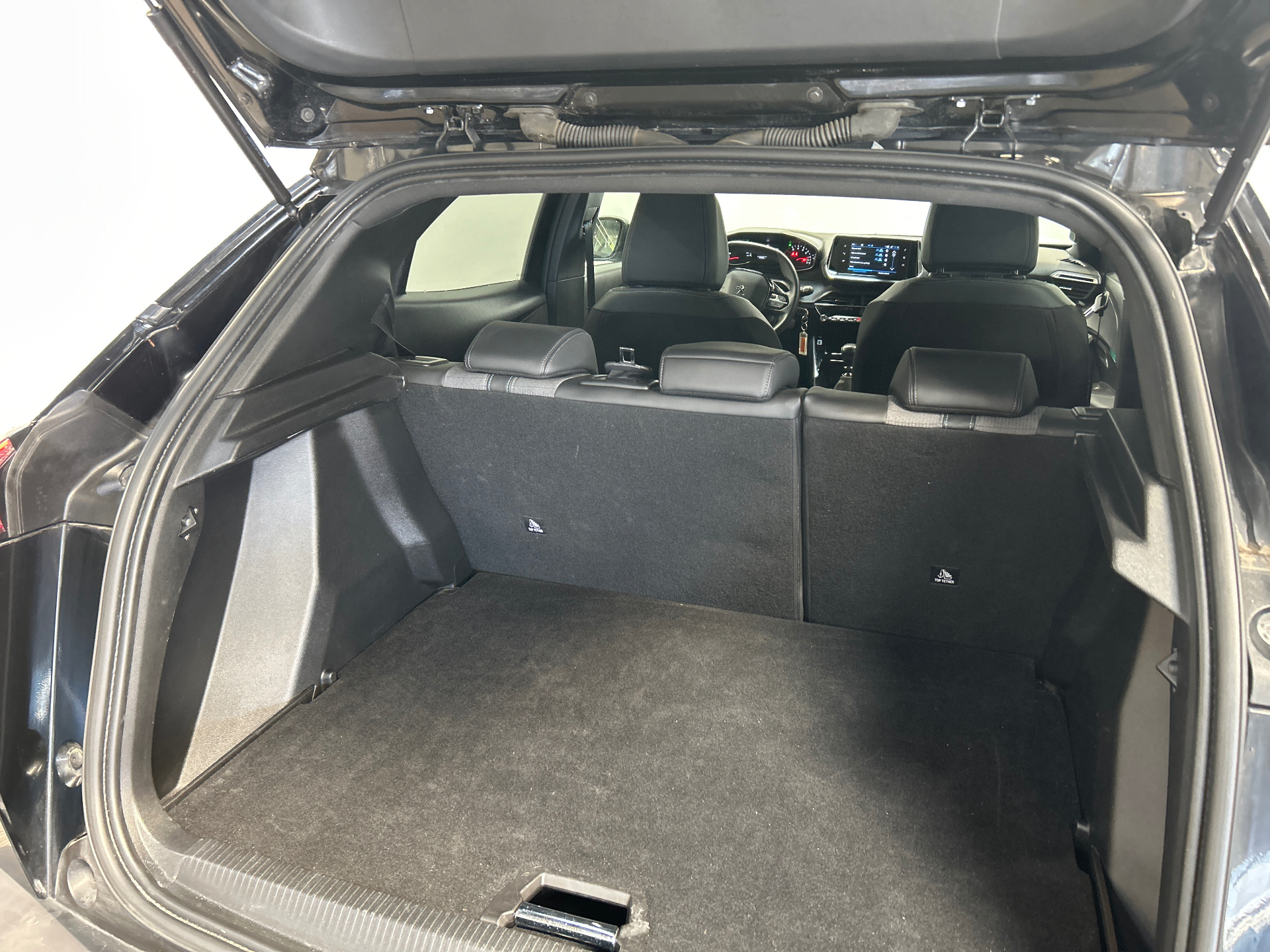 PEUGEOT 2008 ALLURE PT 130 S&S BVM6 — expertise