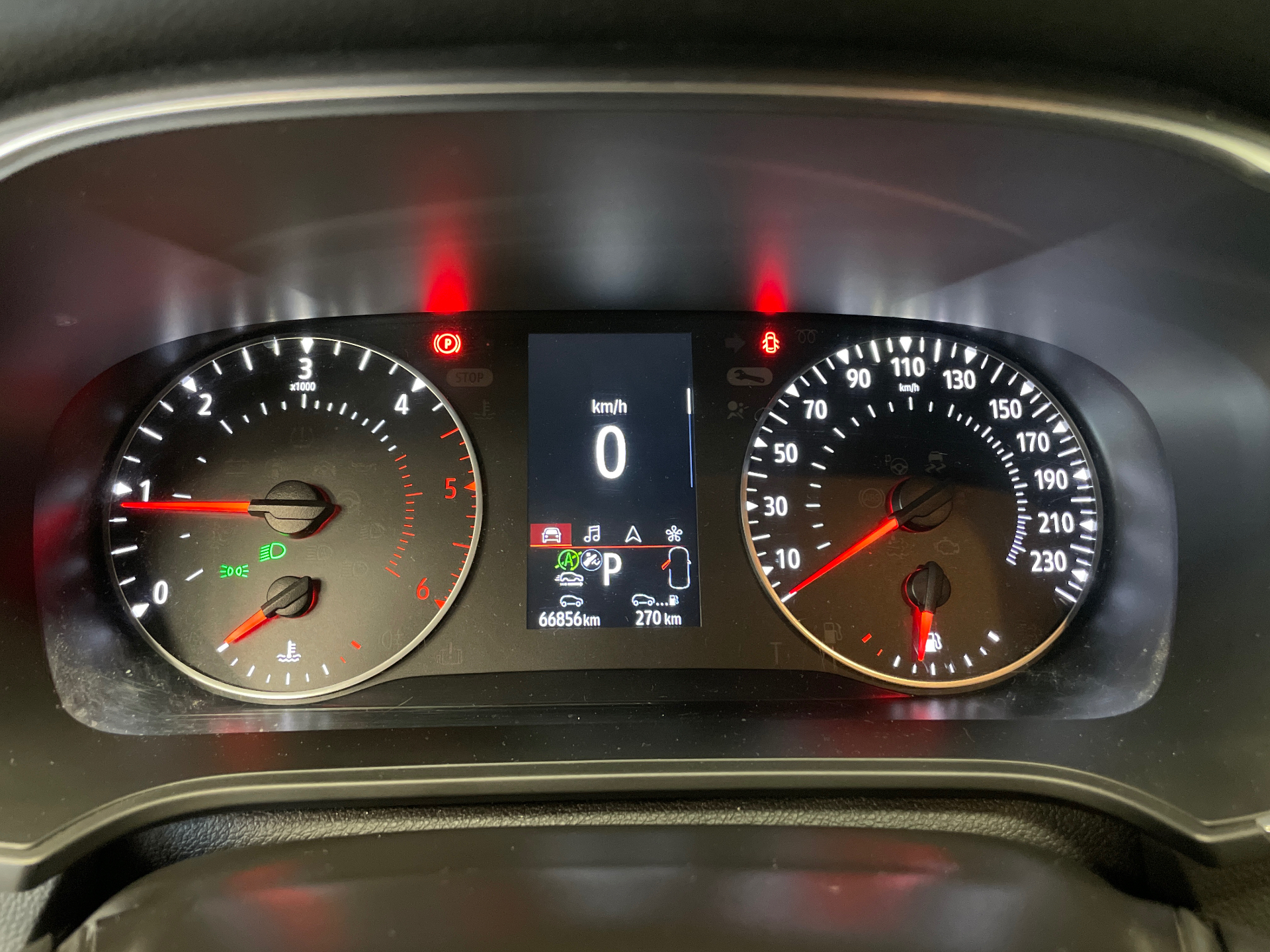 RENAULT MEGANE IV BERLINE Blue dCi 115 EDC Evolution — expertise