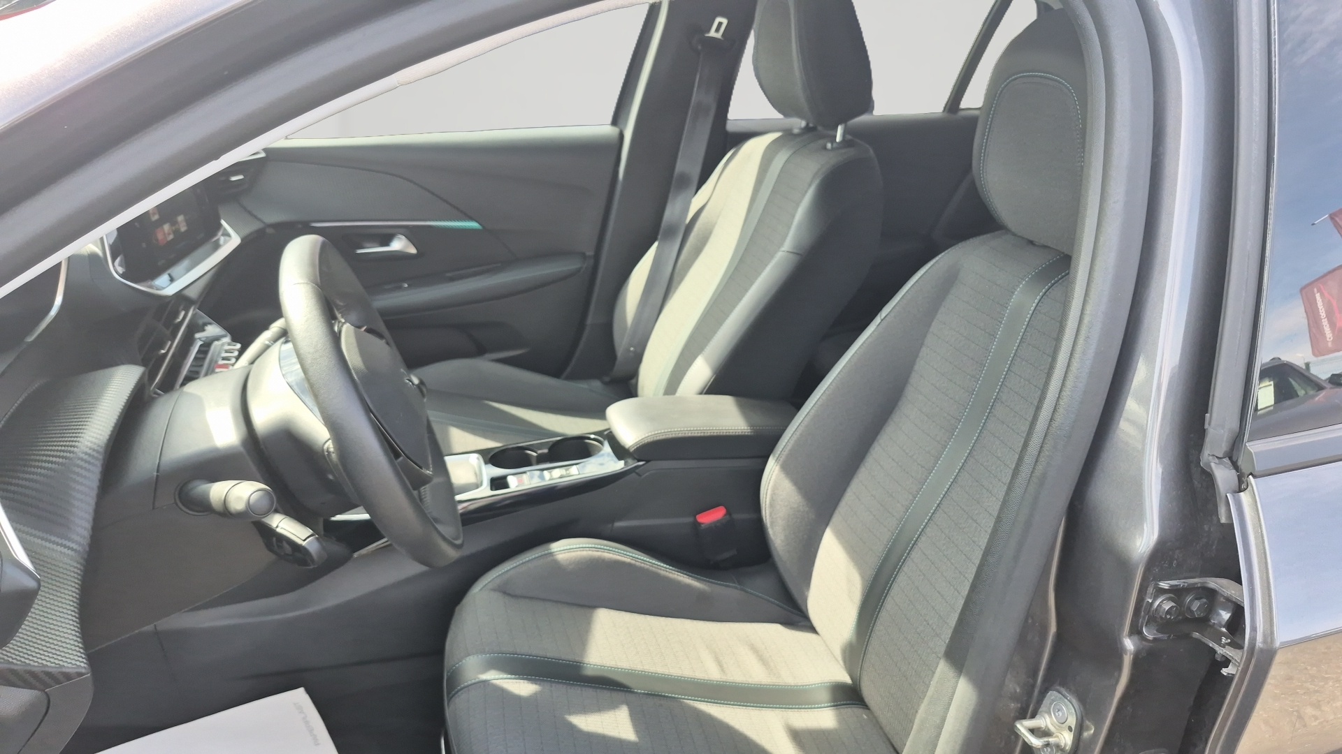 PEUGEOT 208 ALLURE 100 BVM