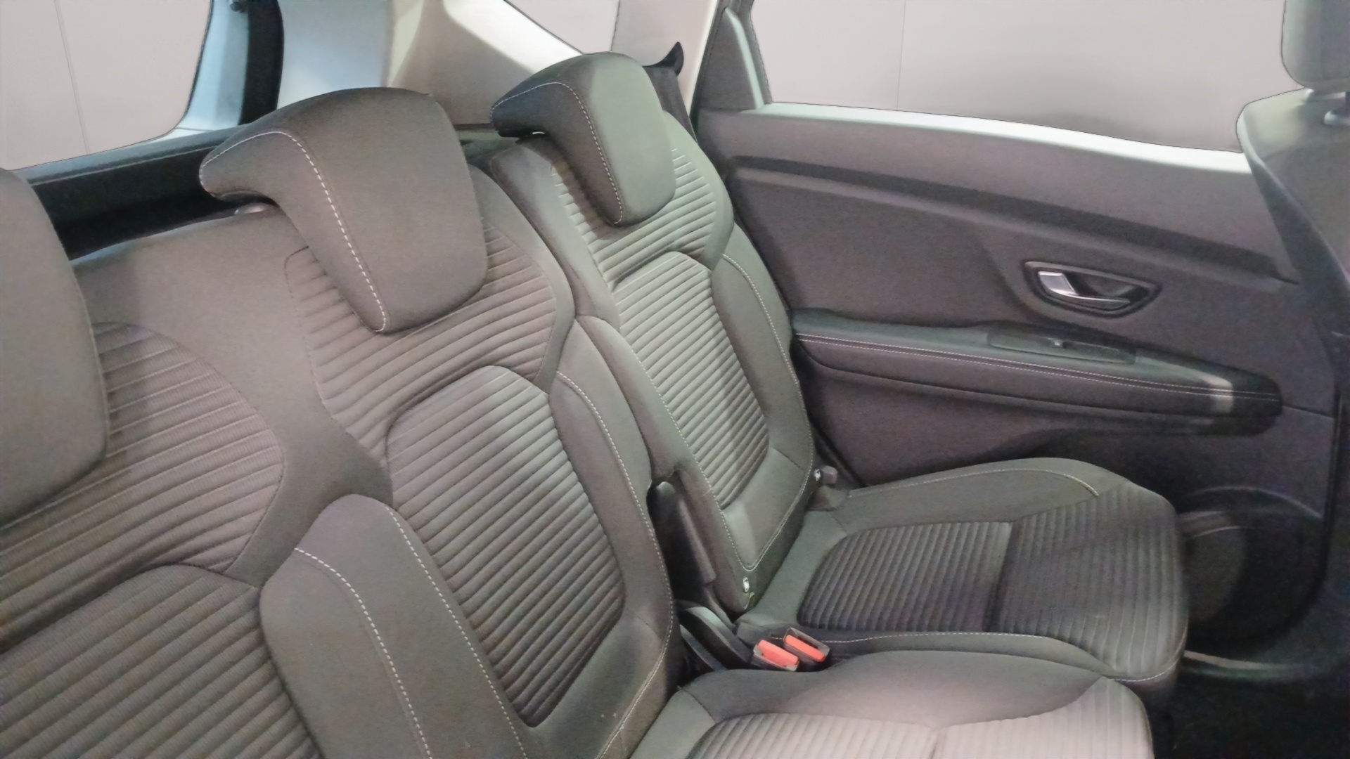 RENAULT SCENIC IV BUSINESS Blue dCi 120 - 21 Business