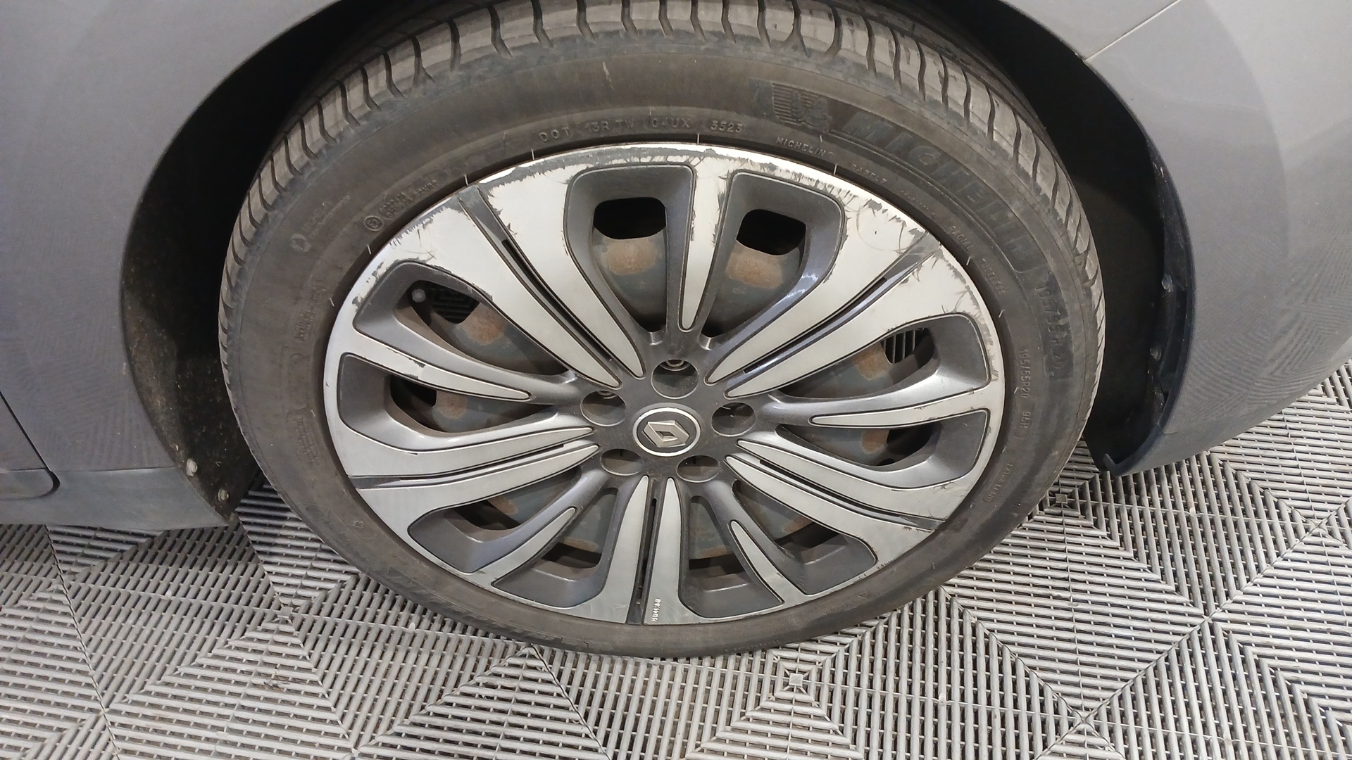 RENAULT SCENIC IV BUSINESS Blue dCi 120 - 21 Business — expertise