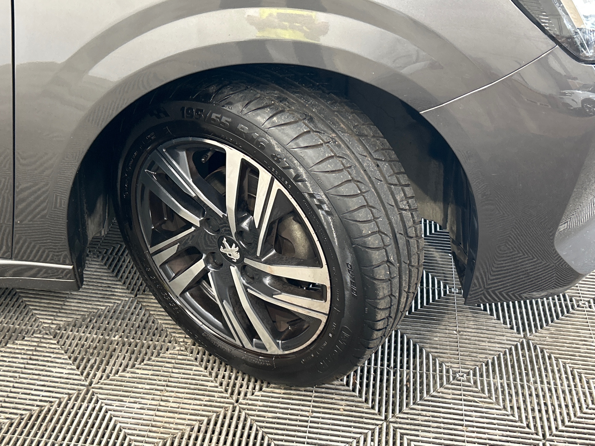 PEUGEOT 208 STYLE PURETECH 75 S&S BVM5 — expertise