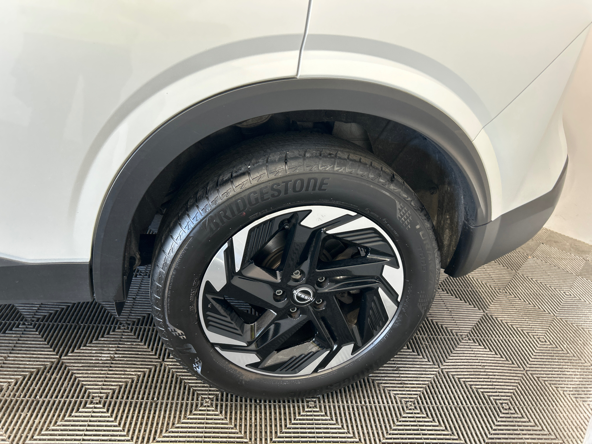 NISSAN QASHQAI Mild Hybrid 158 ch Xtronic N-Connecta — expertise