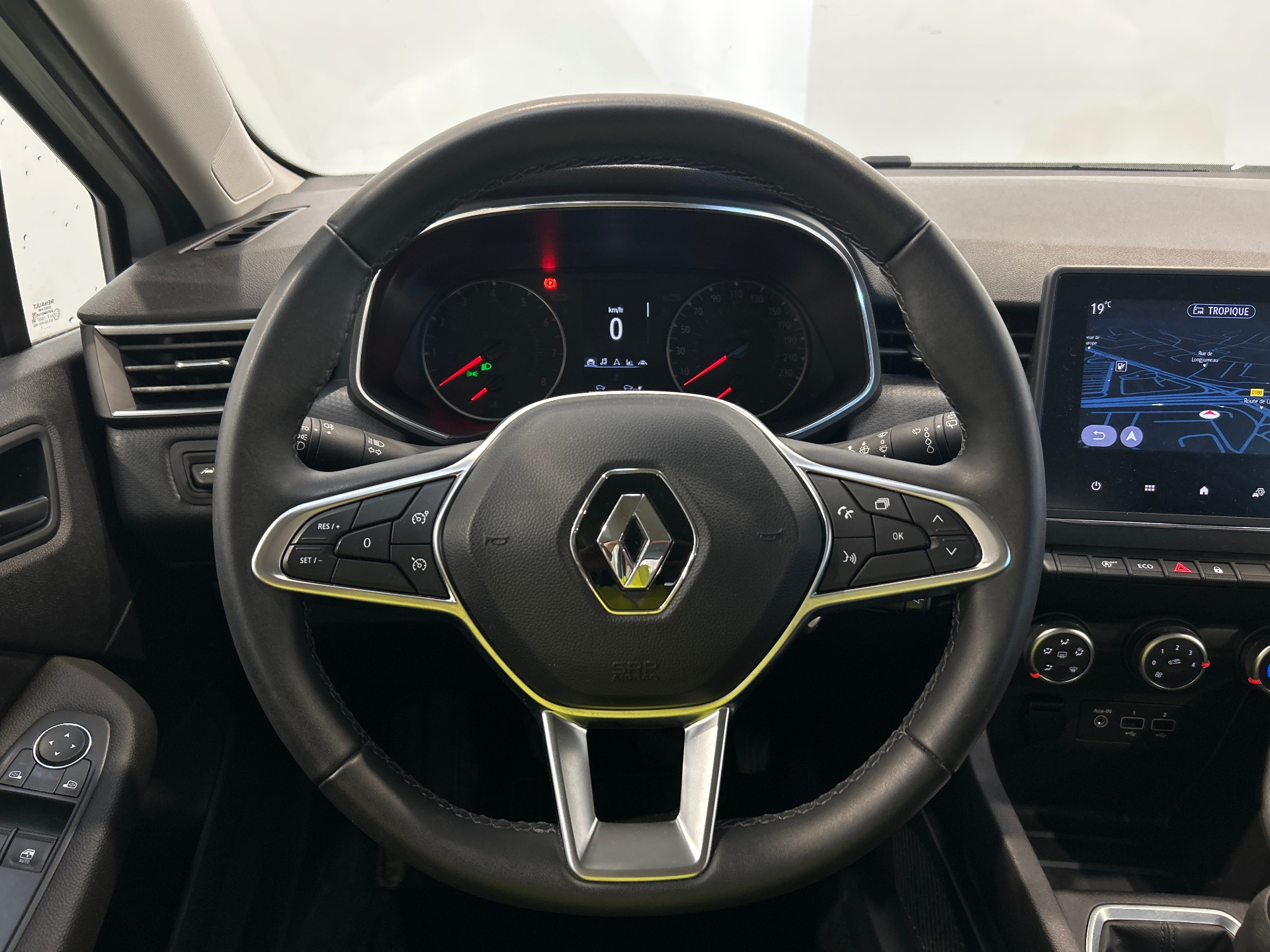 RENAULT CLIO V TCe 90 - 21 Business