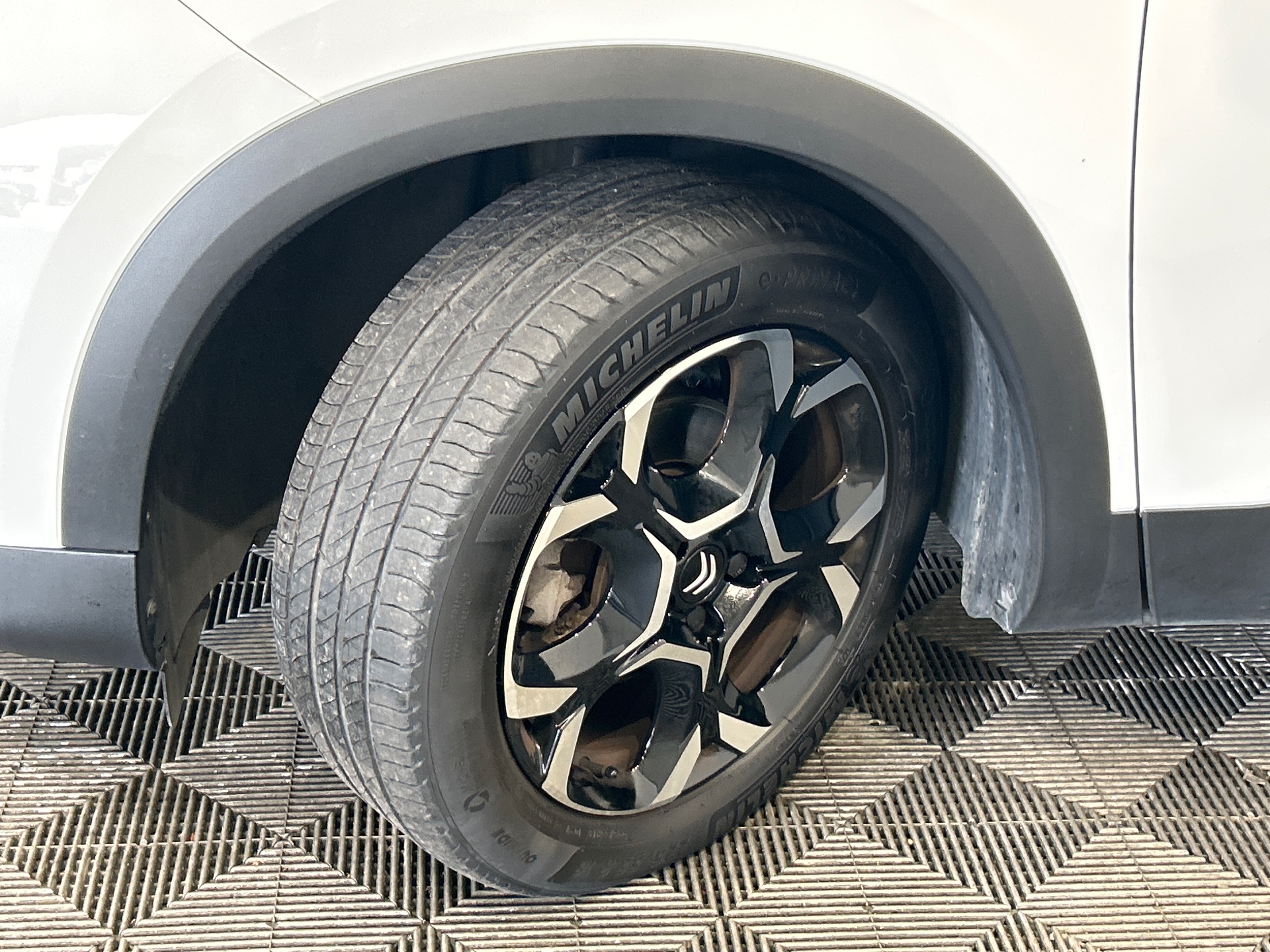 CITROEN C5 AIRCROSS PureTech 130 S&S EAT8 Feel Pack — expertise