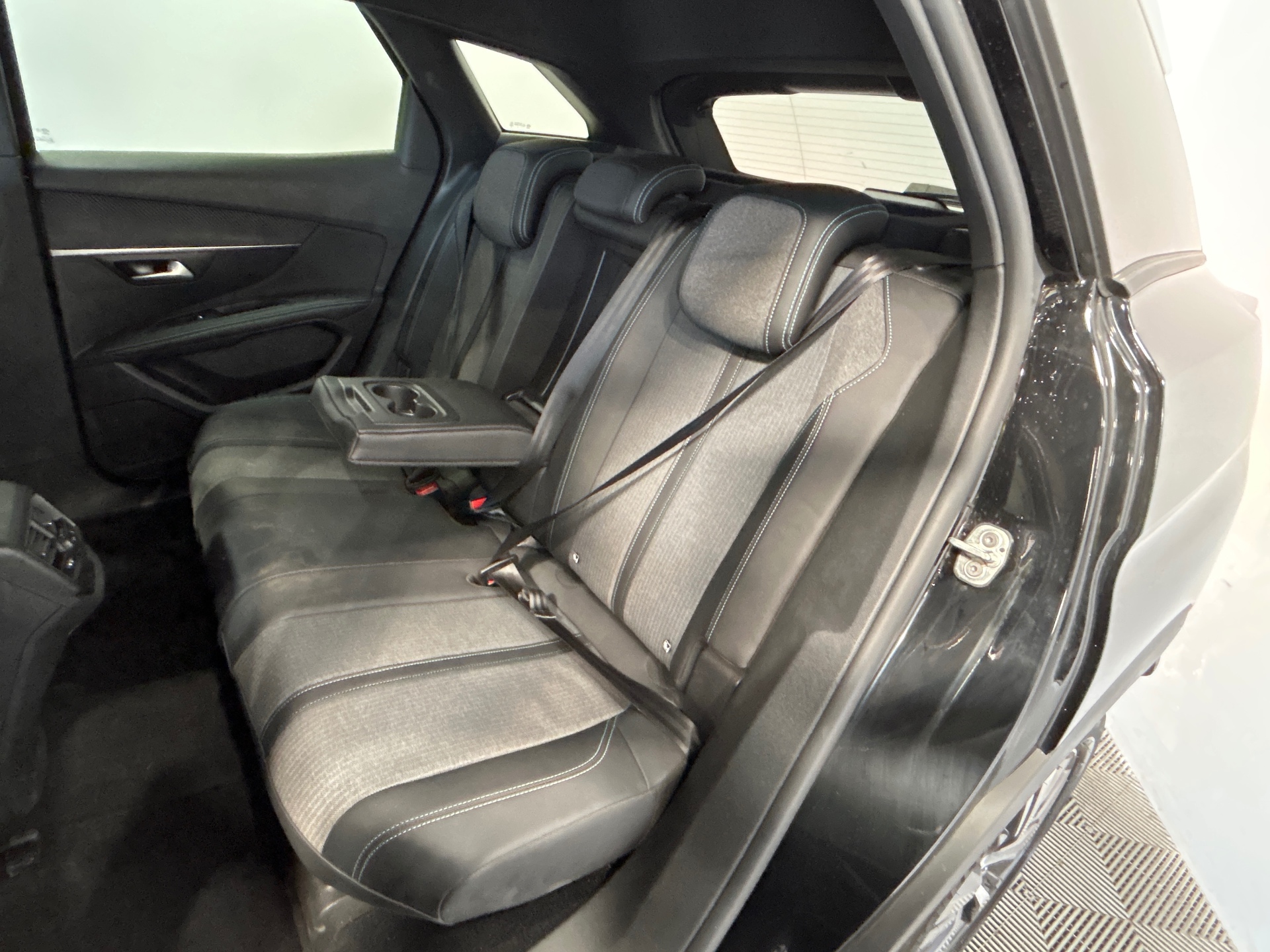 PEUGEOT 3008 ALLURE PACK HYBRID 136 E-DCS6