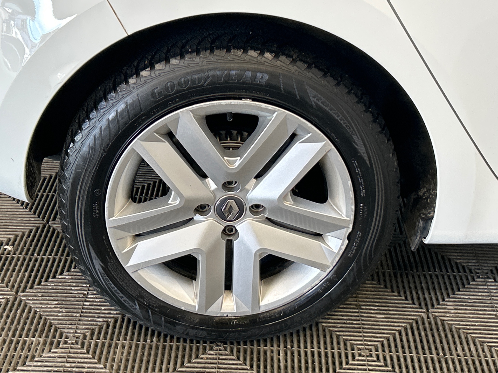RENAULT CLIO V TCe 90 X-Tronic - 21N Business — expertise
