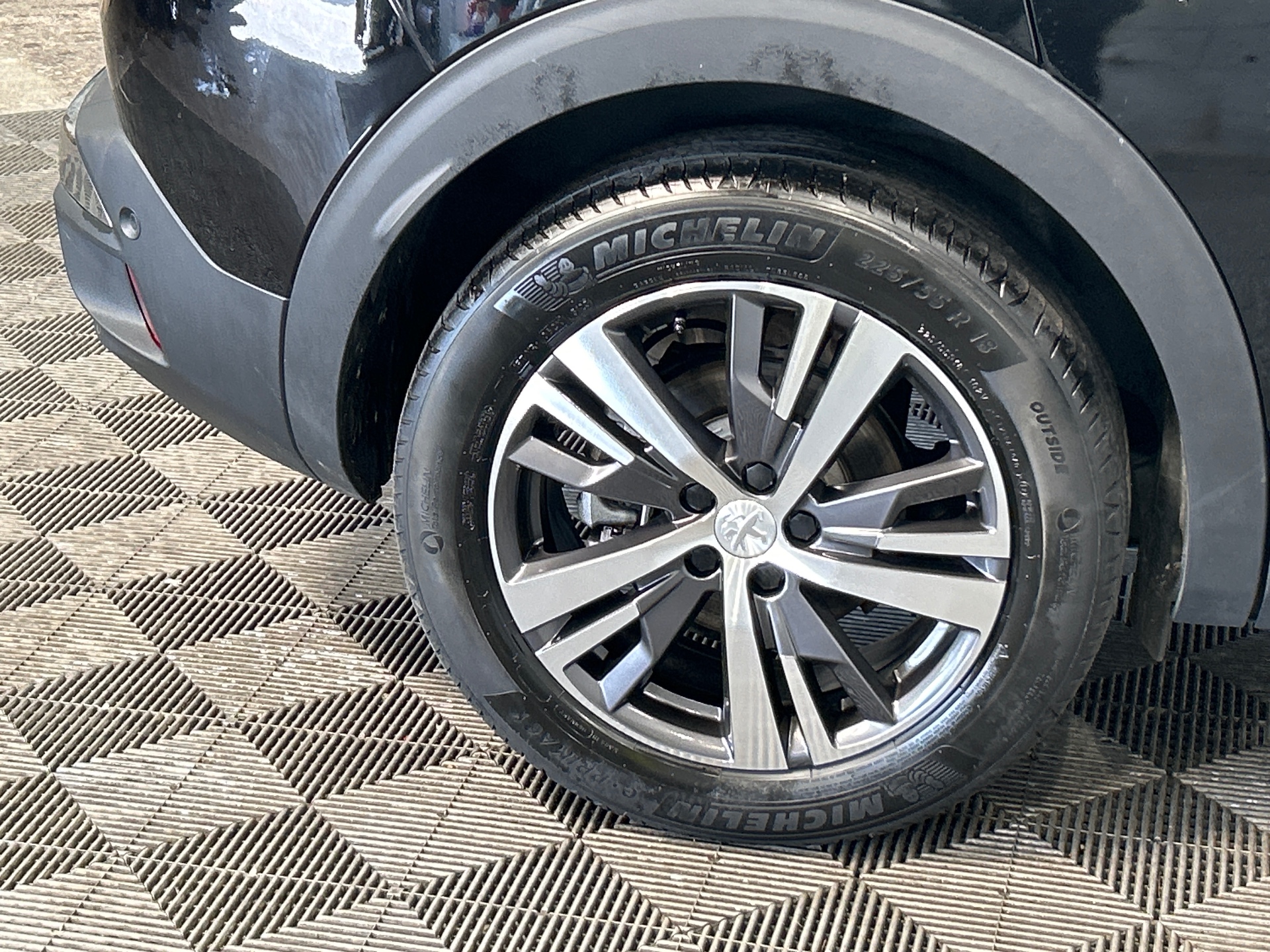 PEUGEOT 3008 ALLURE PACK HYBRID 136 E-DCS6 — expertise