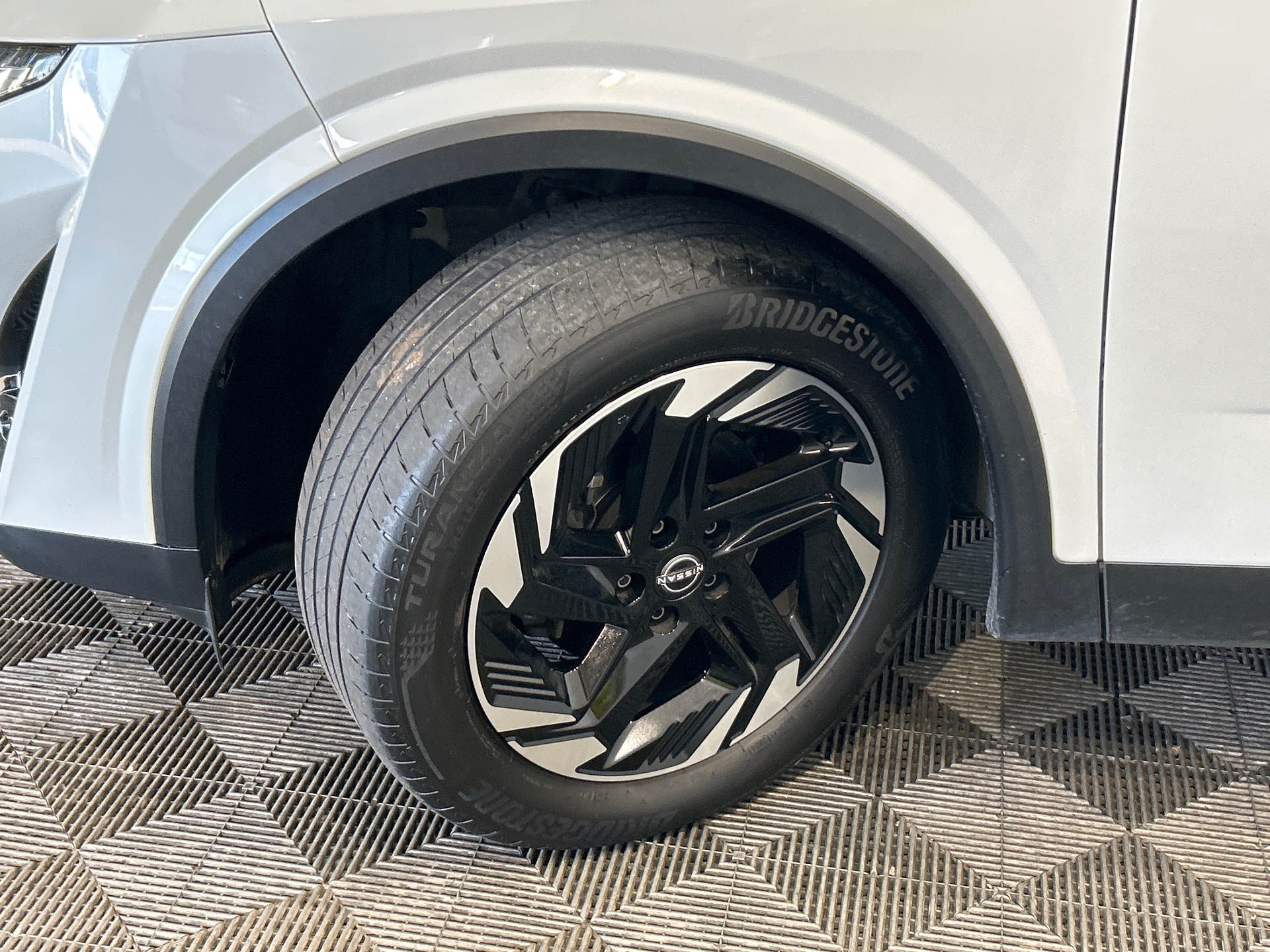 NISSAN QASHQAI Mild Hybrid 158 ch Xtronic N-Connecta — expertise