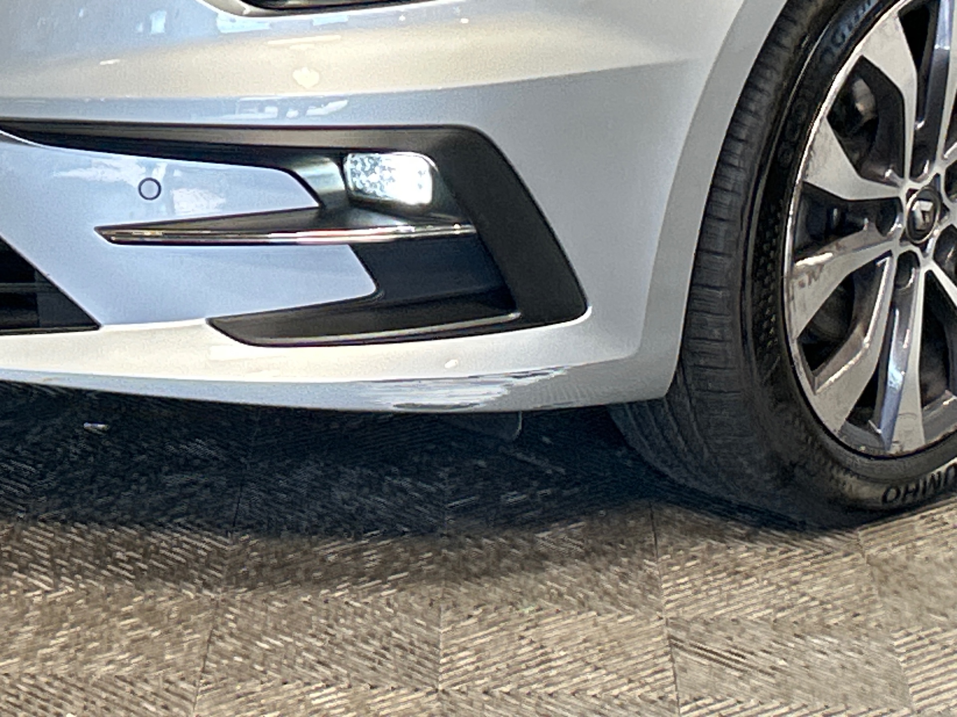 RENAULT MEGANE IV ESTATE techno TCe 140 EDC -23 — expertise