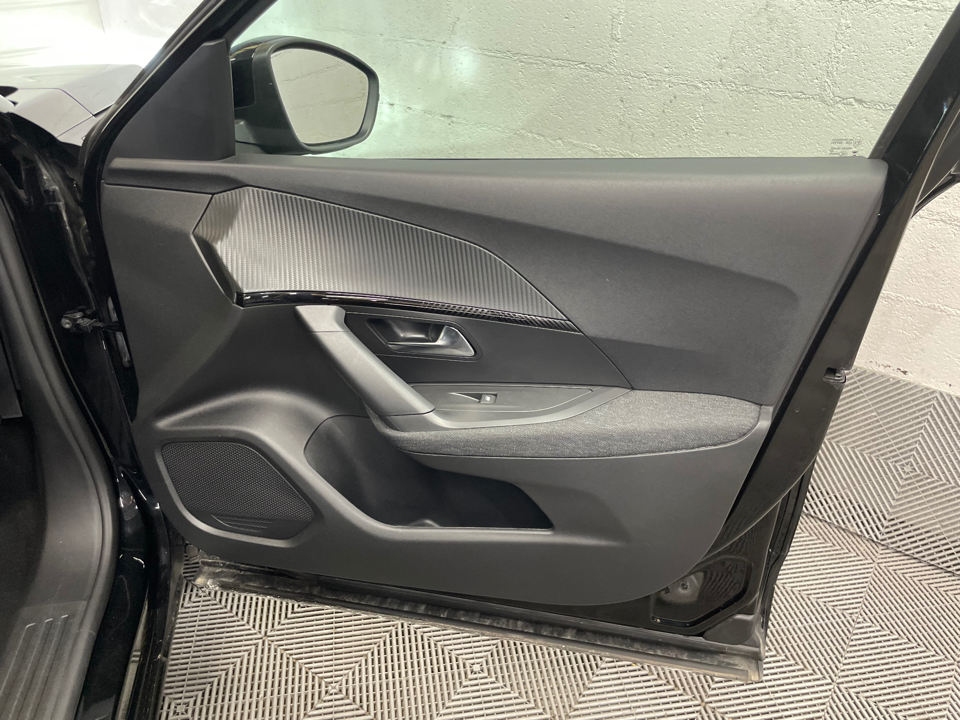 PEUGEOT 2008 Style Hybrid 145 ch e-DCS6