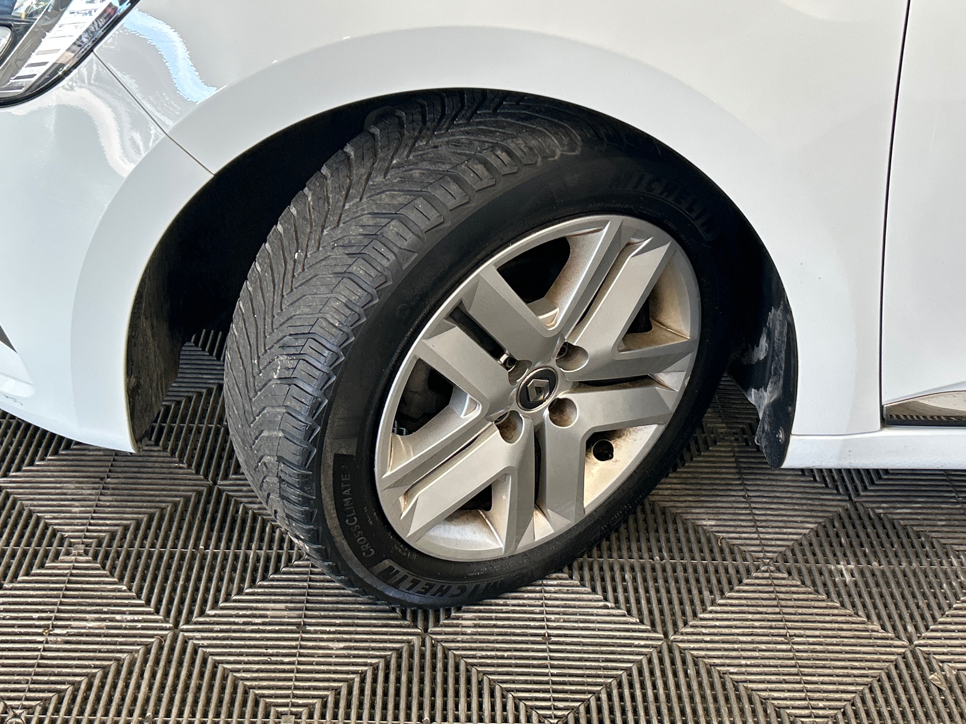 RENAULT CLIO V TCe 90 - 21 Business — expertise