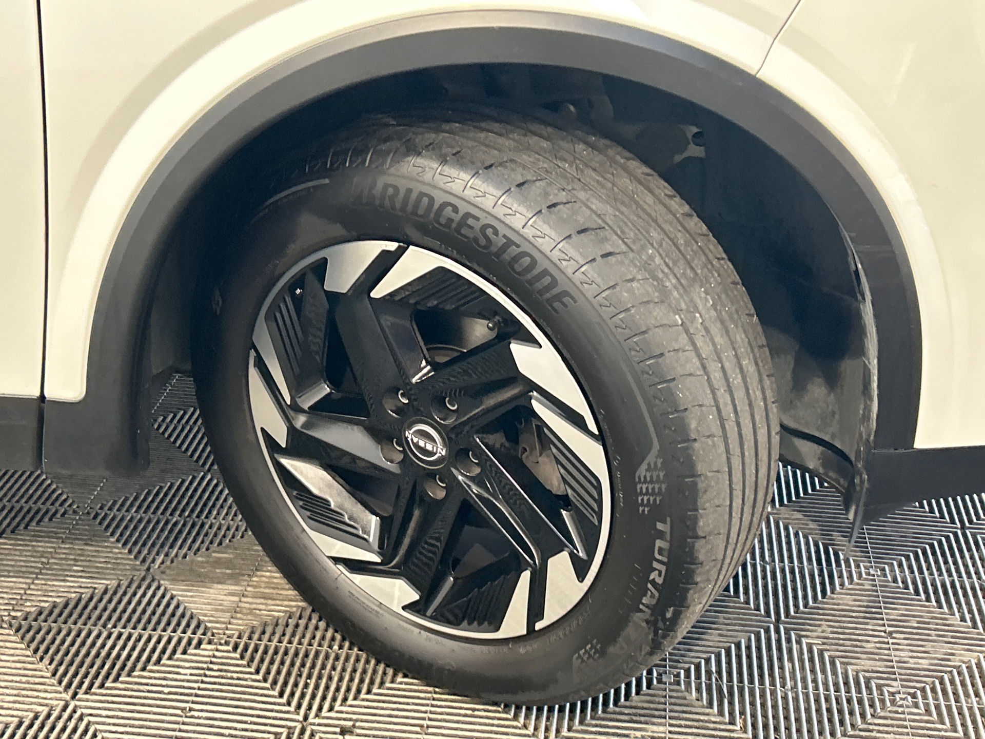 NISSAN QASHQAI Mild Hybrid 158 ch Xtronic N-Connecta — expertise