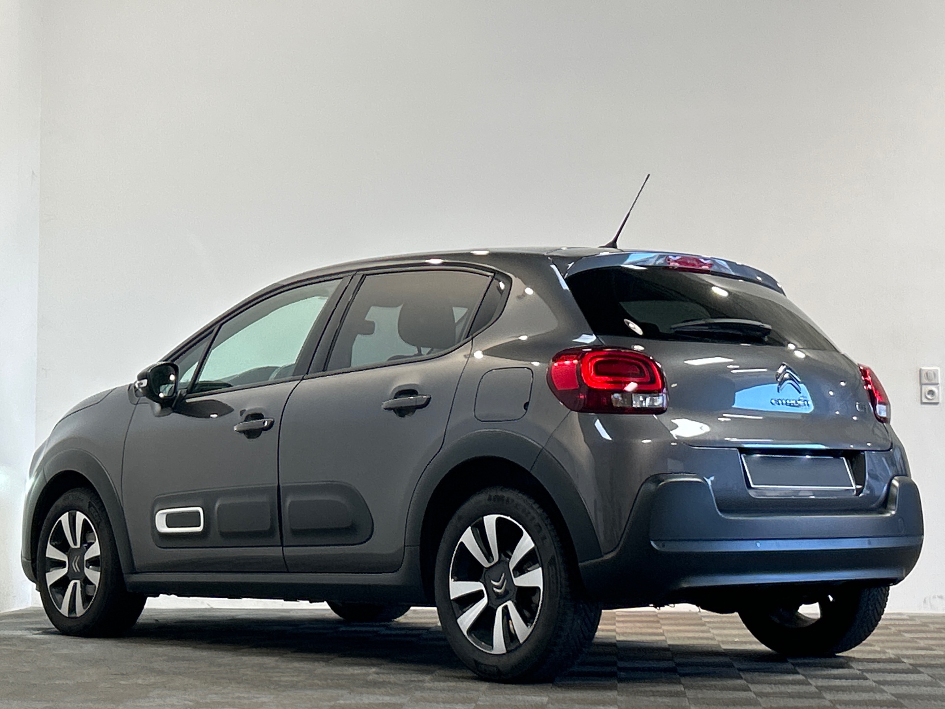 CITROEN C3 PURETECH 110 S&S EAT6 MAX
