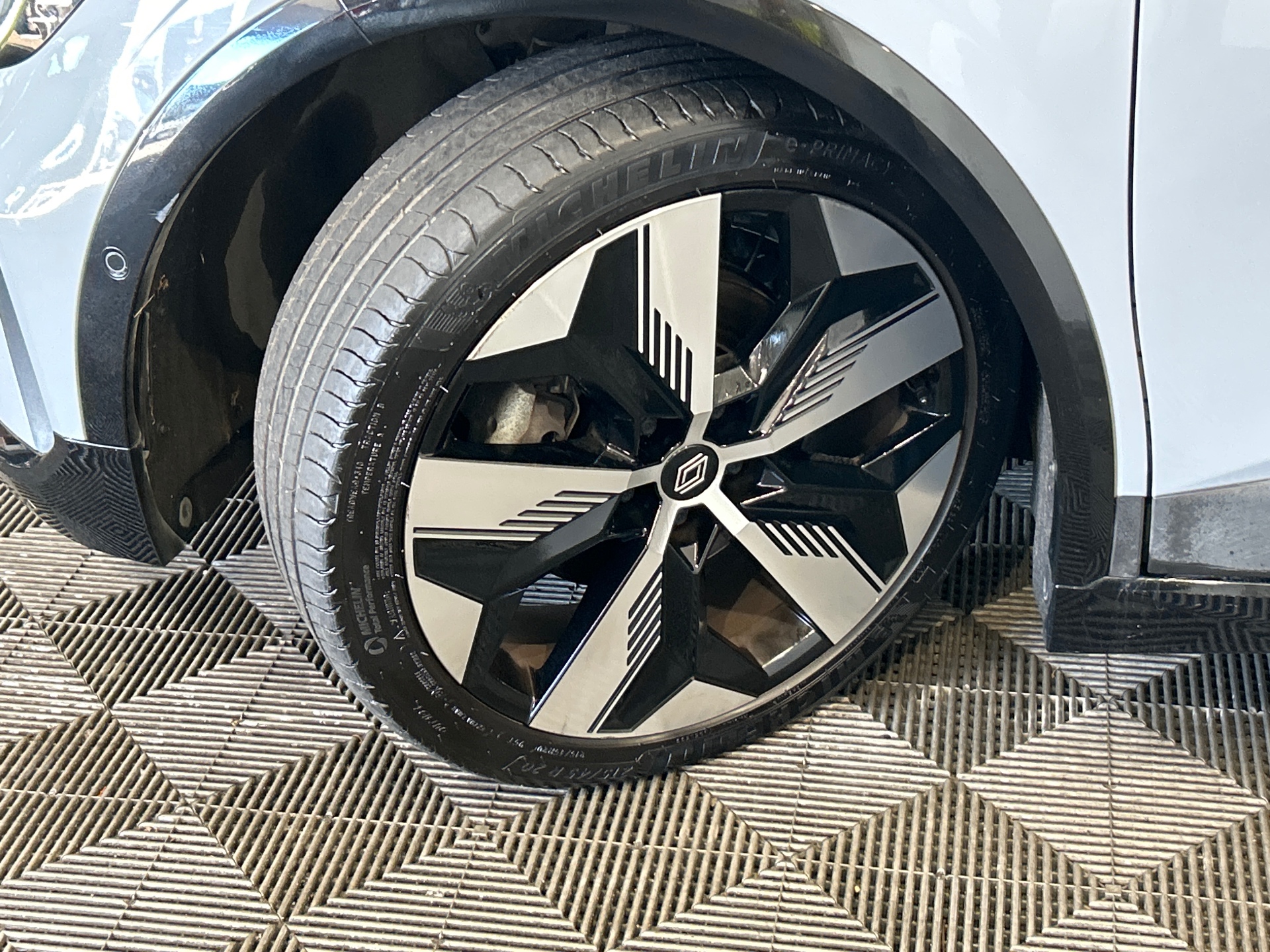 RENAULT MEGANE E-TECH EV60 220 ch optimum charge Techno — expertise