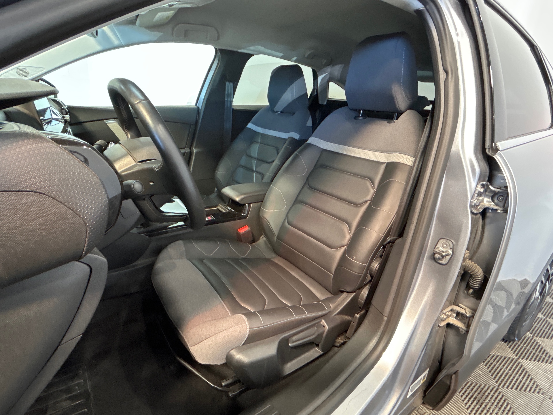 CITROEN C4 PT130 S&S BVM6 SHINE