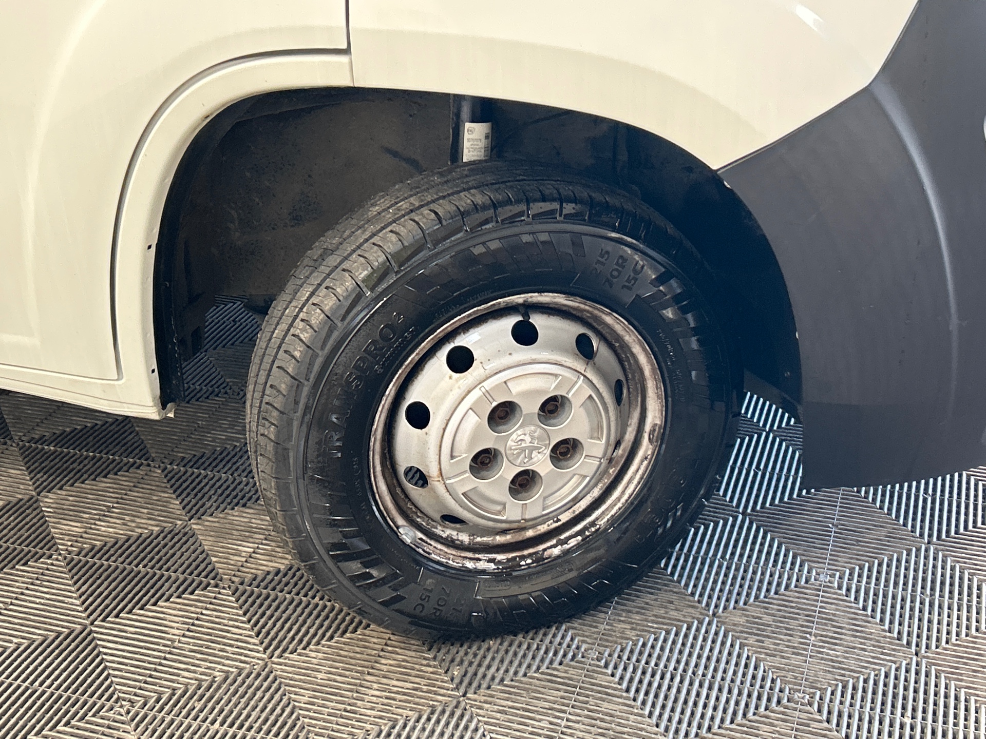 PEUGEOT BOXER FOURGON TOLE 330 L2H2 BLUEHDI 120 S&S PREMIUM — expertise