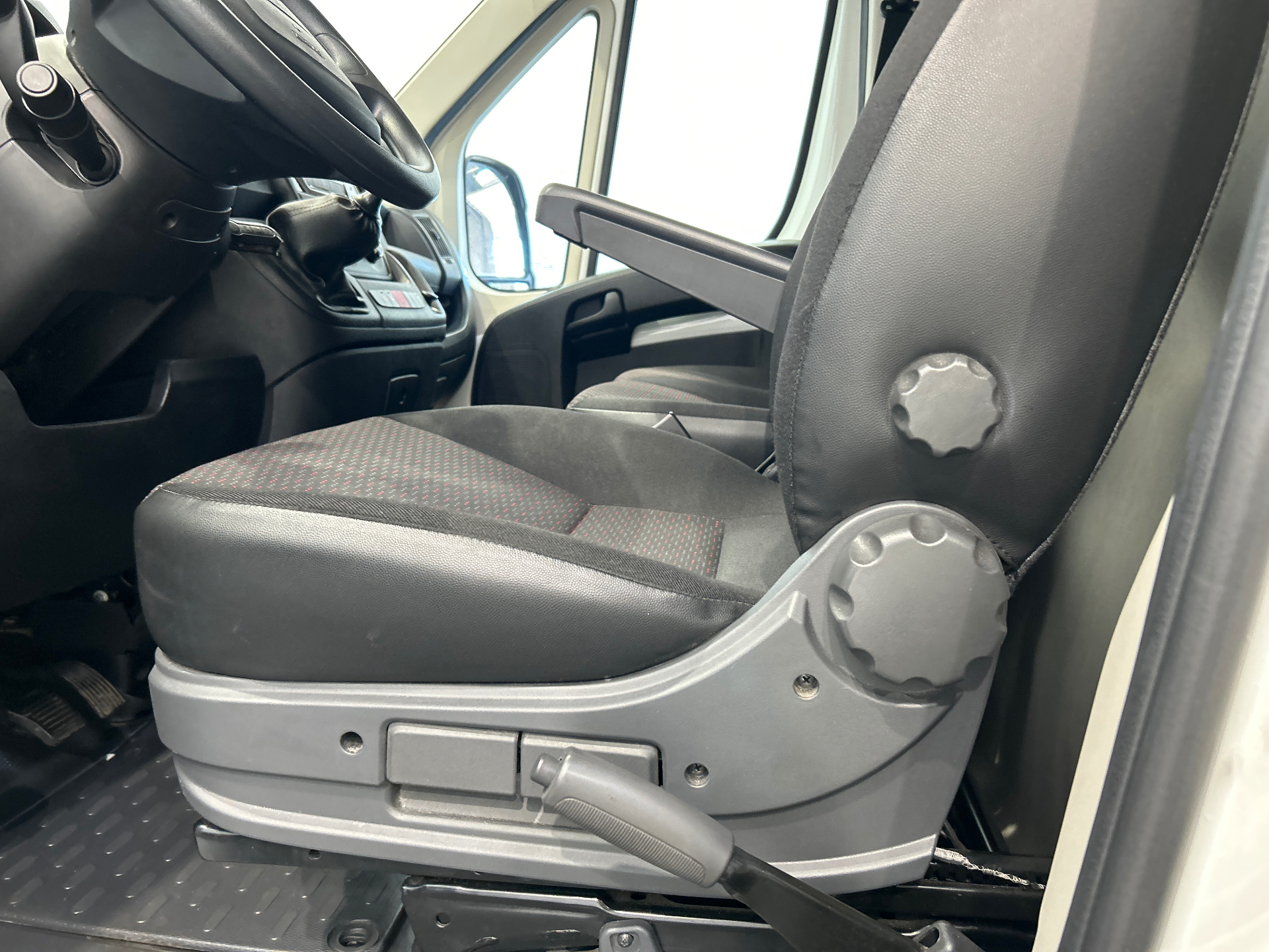 PEUGEOT BOXER FOURGON TOLE 330 L2H2 BLUEHDI 120 S&S PREMIUM