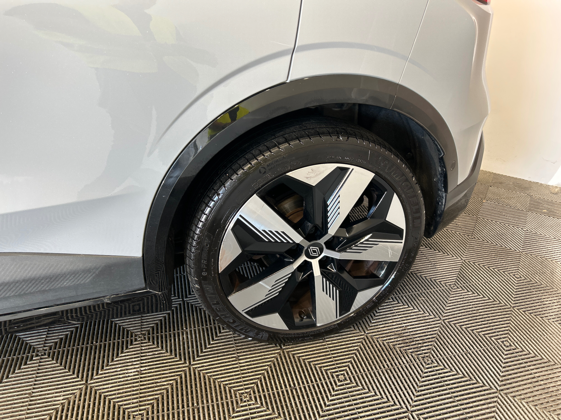 RENAULT MEGANE E-TECH EV60 220 ch optimum charge Techno — expertise
