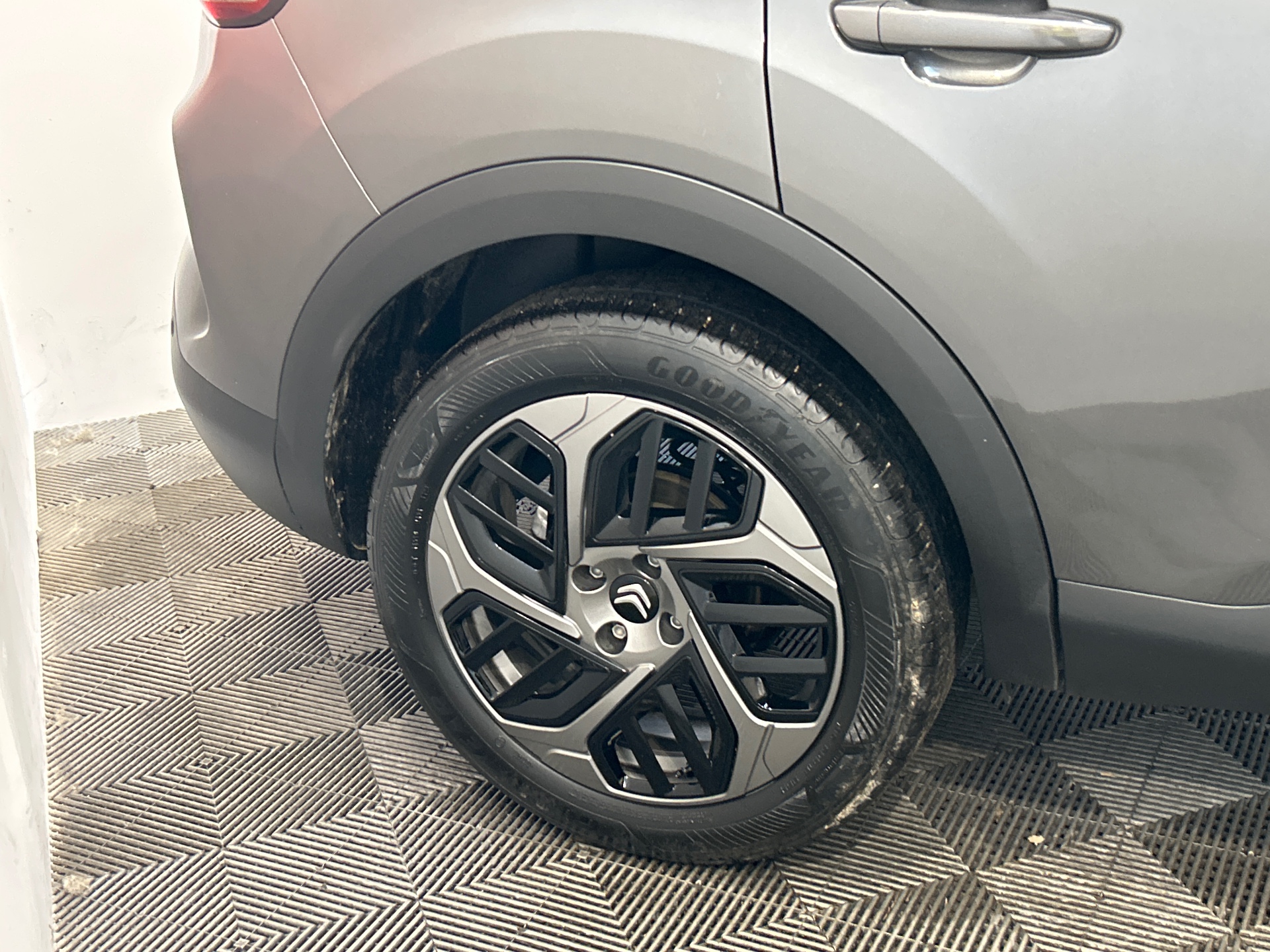 CITROEN C4 PureTech 130 BVM6 Plus — expertise