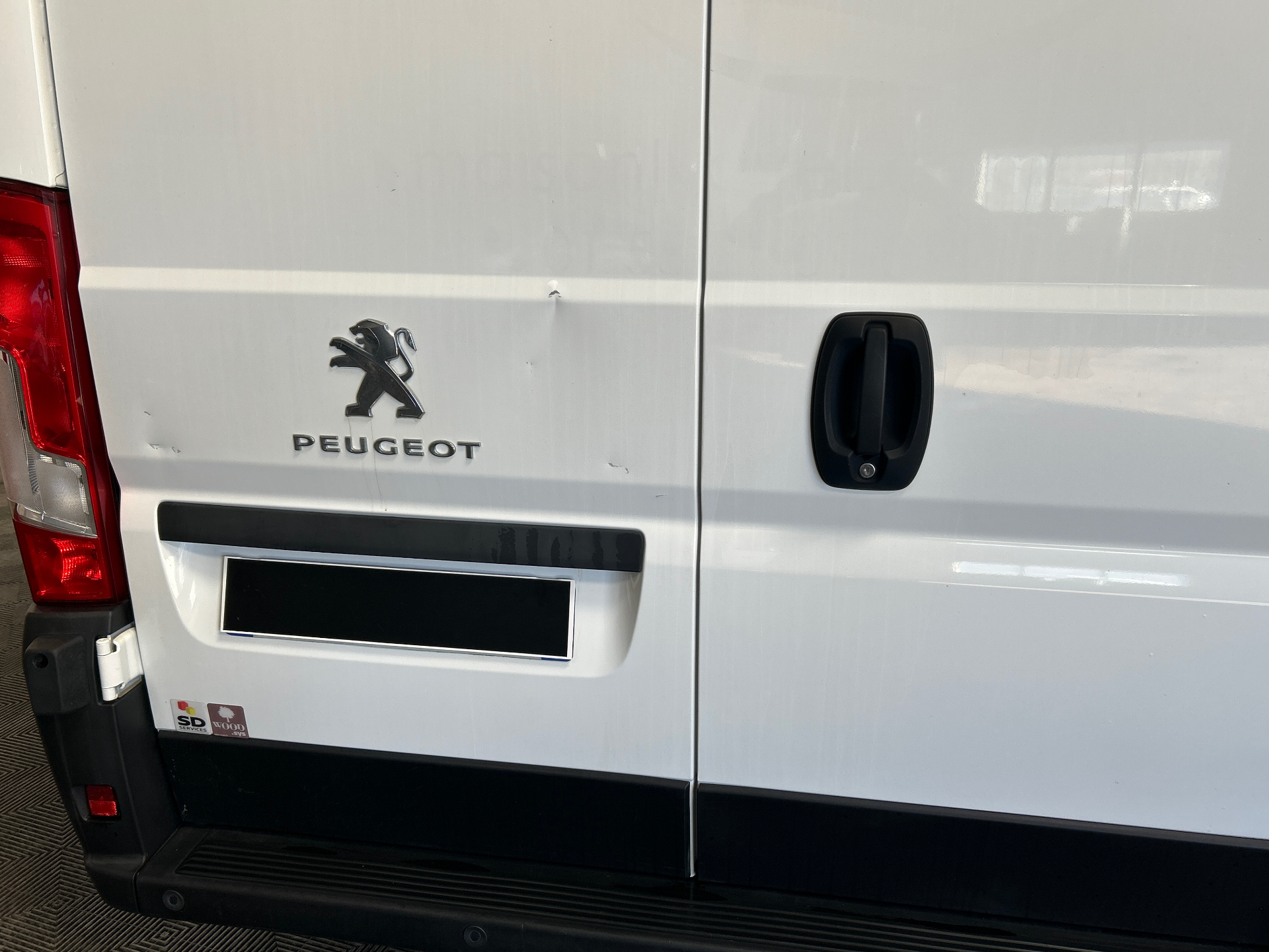PEUGEOT BOXER FOURGON TOLE 330 L2H2 BLUEHDI 120 S&S PREMIUM — expertise