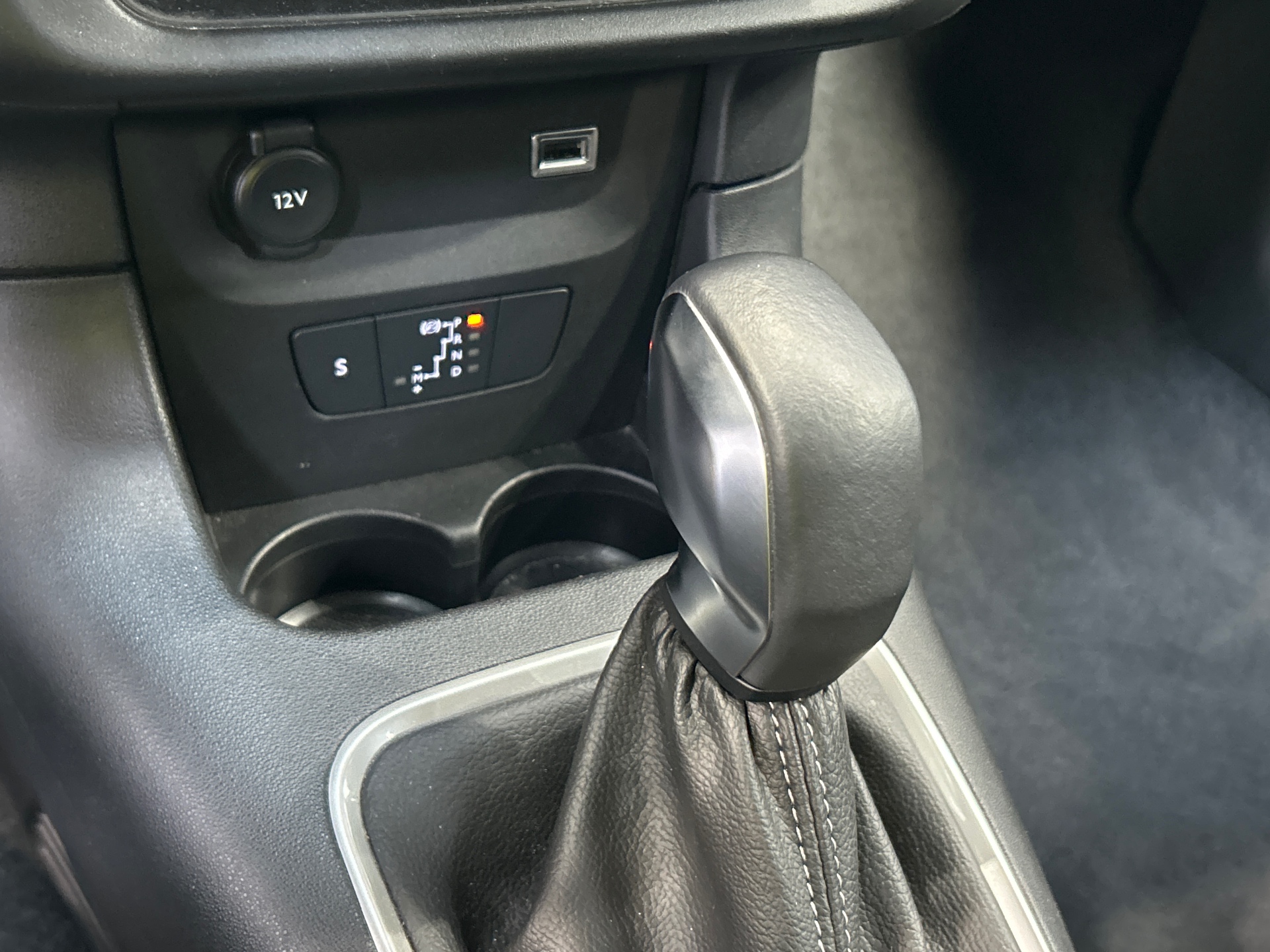 CITROEN C3 PURETECH 110 S&S EAT6 MAX