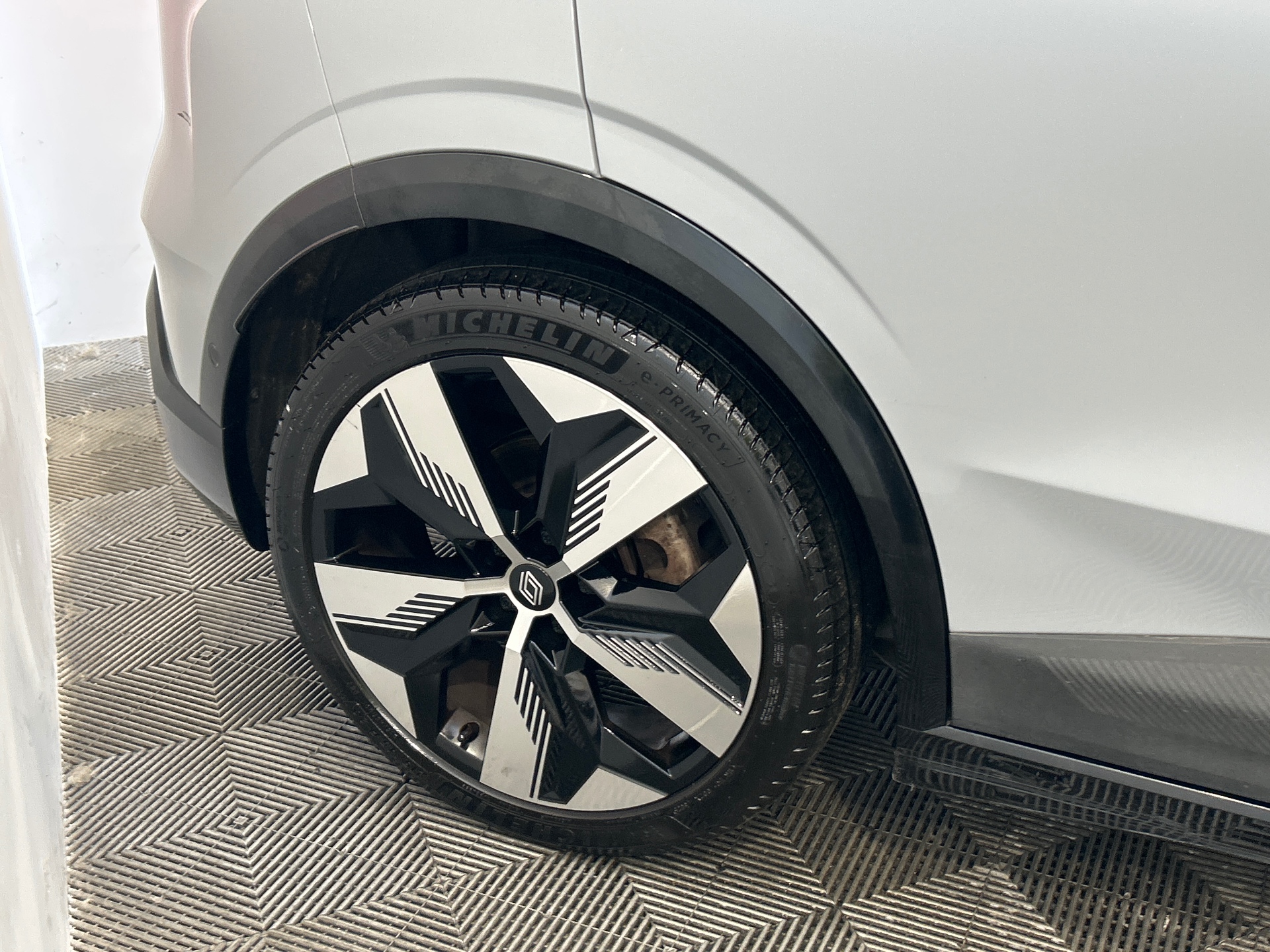 RENAULT MEGANE E-TECH EV60 220 ch optimum charge Techno — expertise