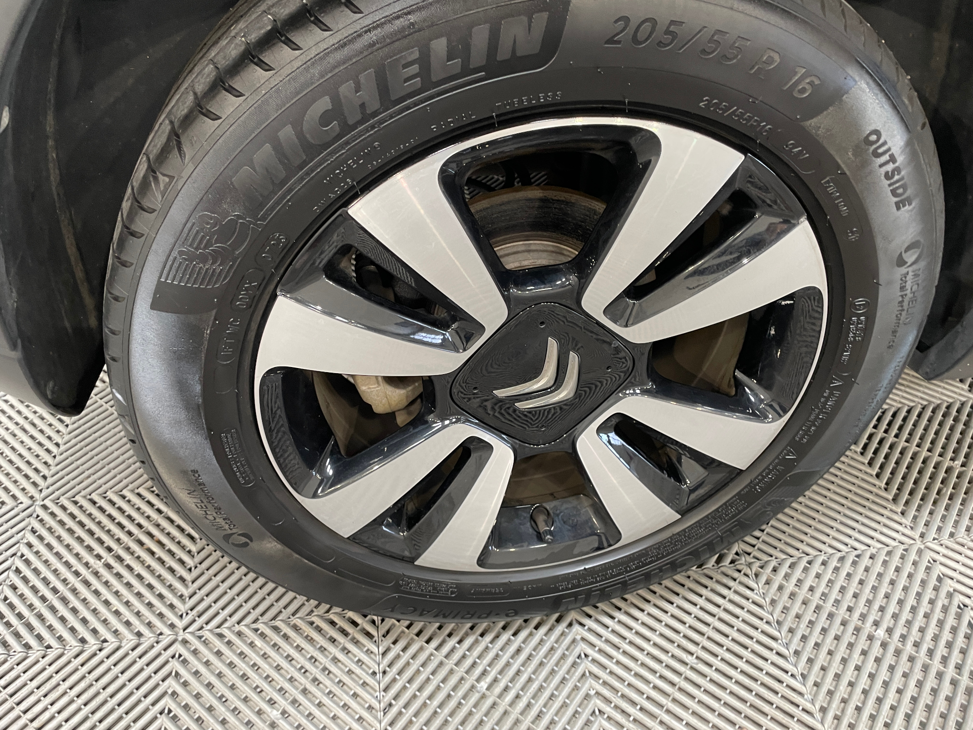 CITROEN C3 PureTech 110 S&S BVM6 Shine — expertise