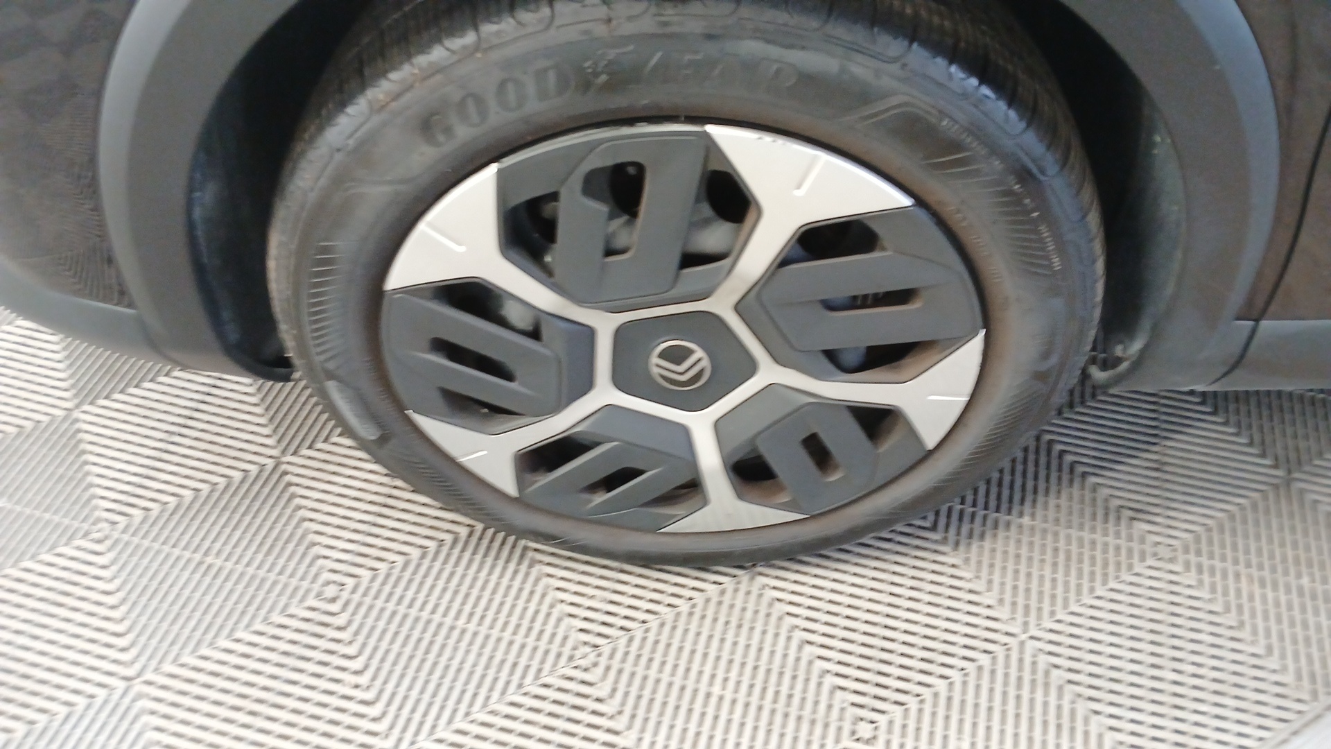 CITROEN C4 Hybride 145ch e-DCS6 PLUS — expertise