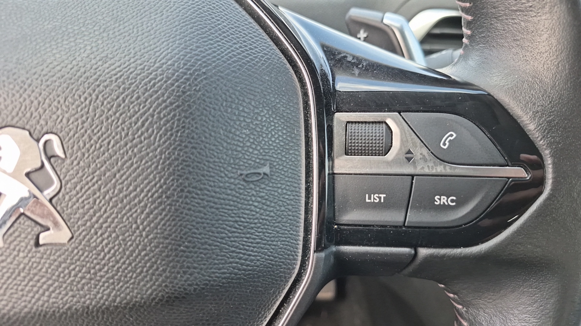 PEUGEOT 3008 BlueHDi 130ch S&S EAT8 Active Pack