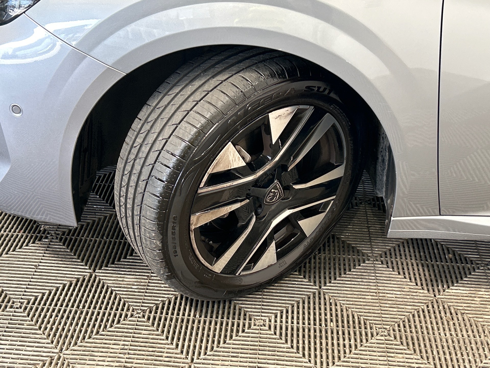 PEUGEOT 208 ALL PT100 BVM — expertise