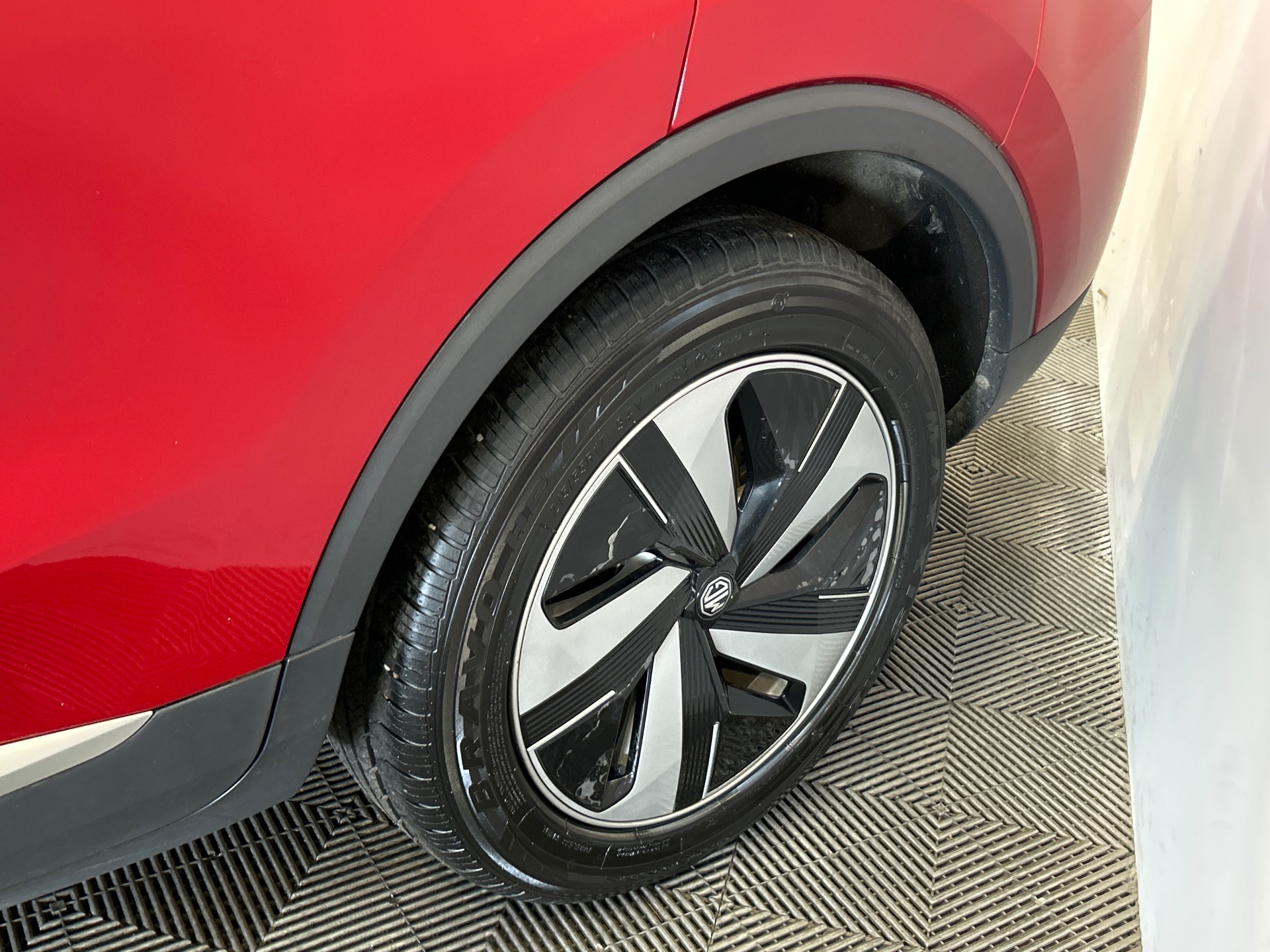 MG ZS ELECTRIQUE EV Autonomie Standard 51kWh - 130 kW 2WD Luxury — expertise