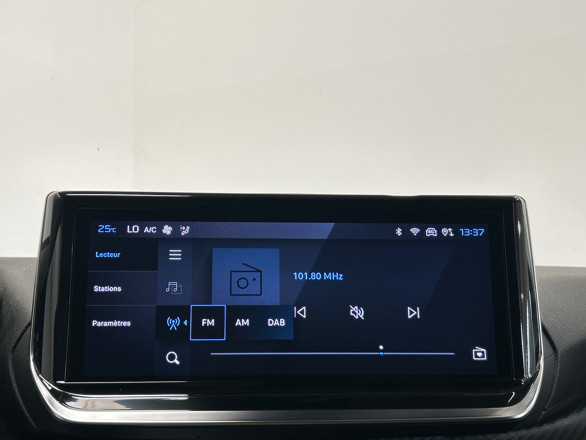 PEUGEOT 208 ALL PT100 BVM