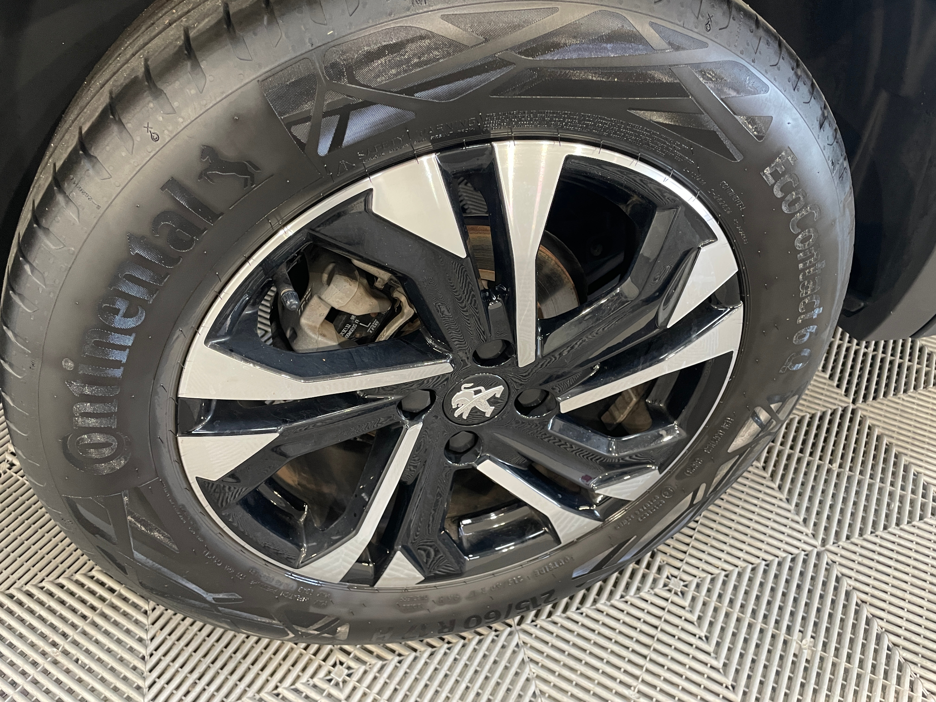 PEUGEOT 2008 PureTech 130 S&S BVM6 Allure Pack — expertise