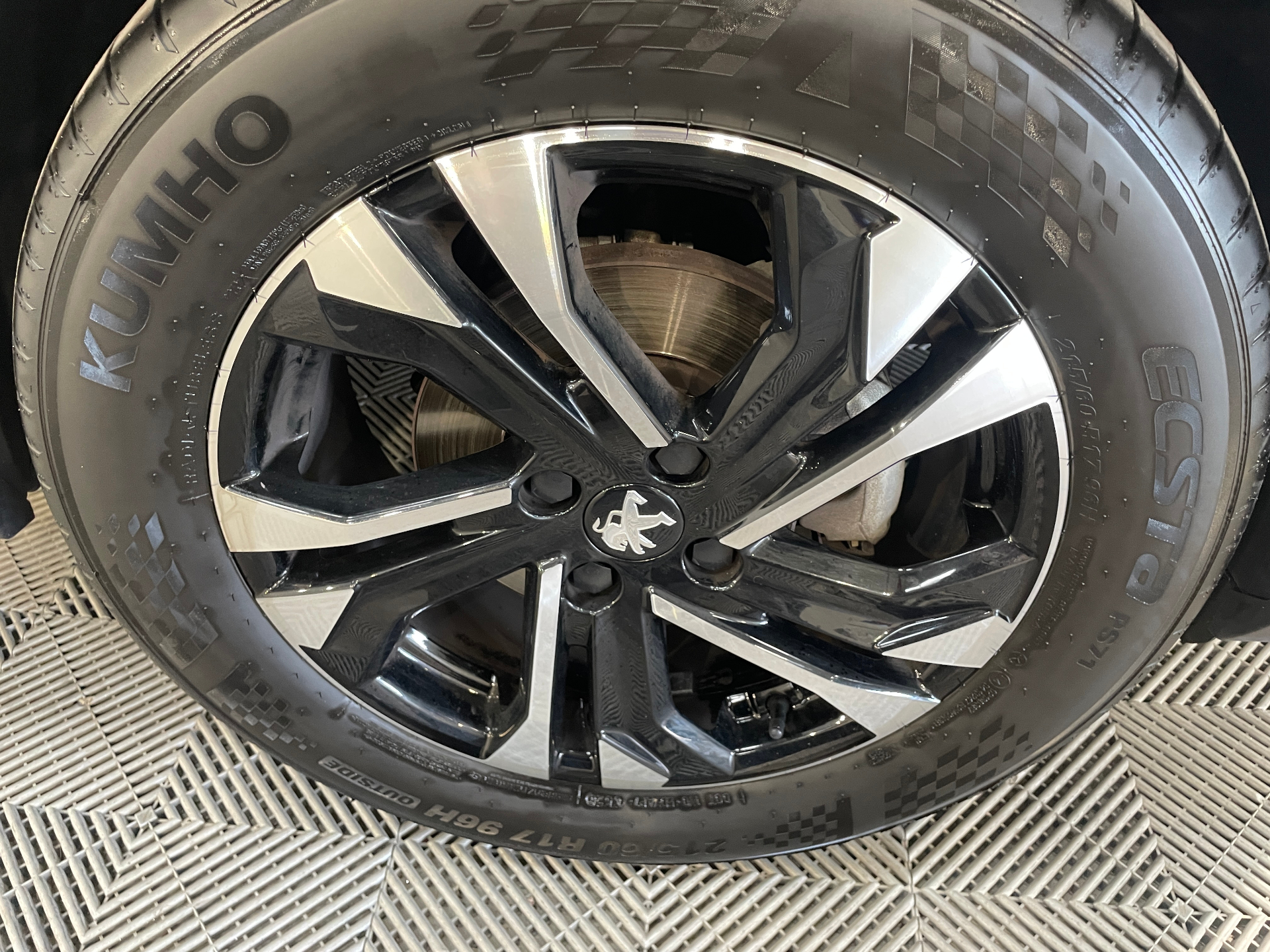 PEUGEOT 2008 PureTech 130 S&S BVM6 Allure Pack — expertise