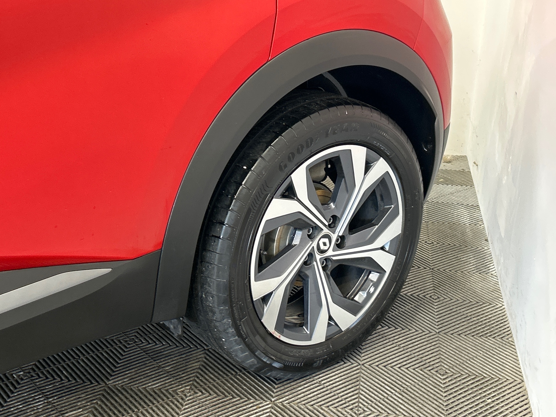 RENAULT CAPTUR R.S. line mild hybrid 160 EDC — expertise