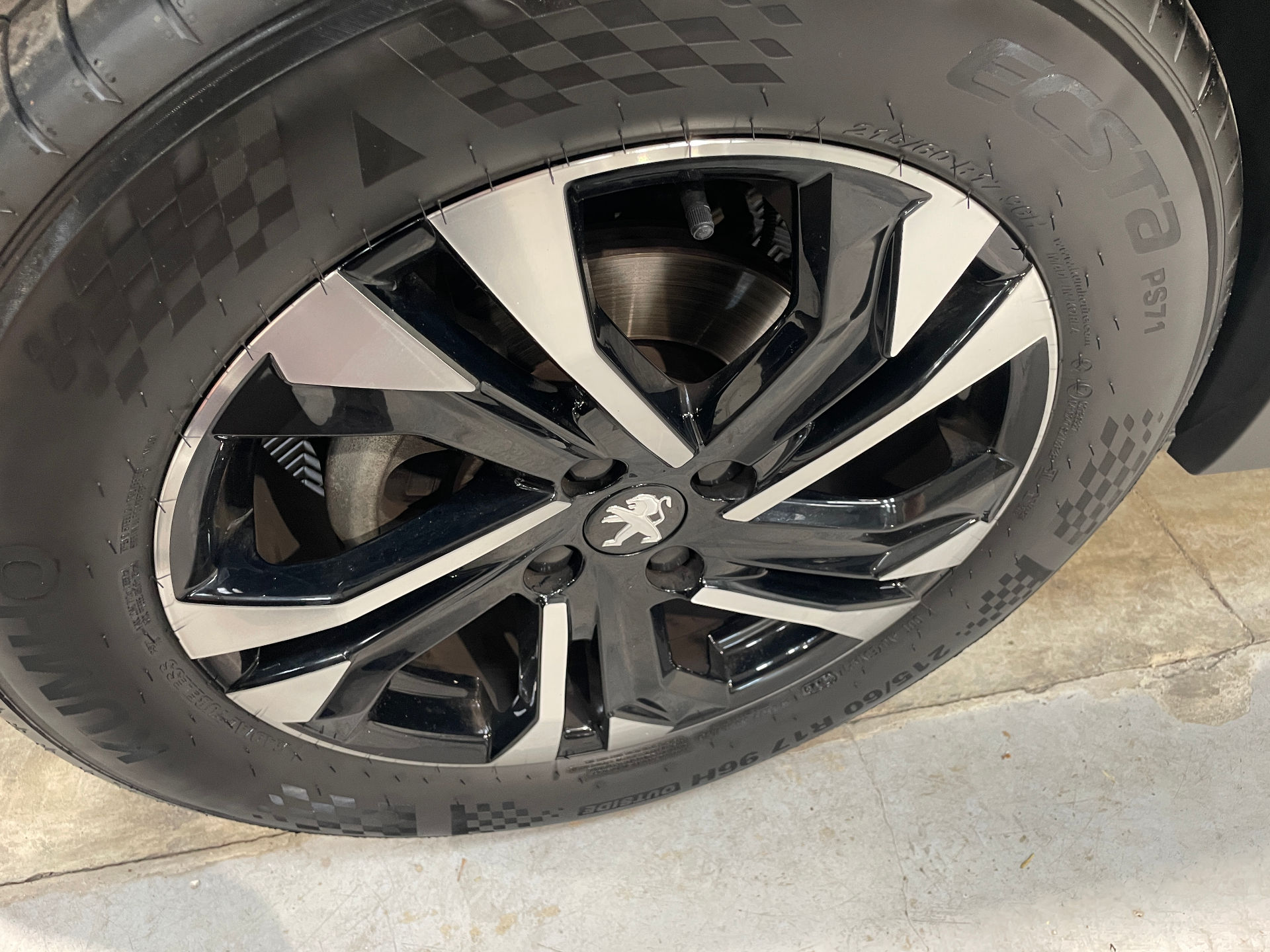 PEUGEOT 2008 PureTech 130 S&S BVM6 Allure Pack — expertise