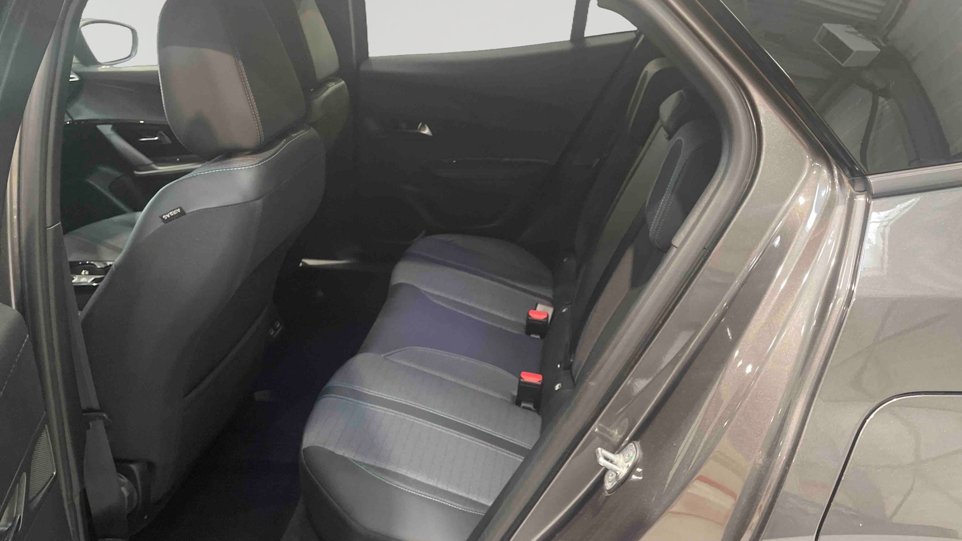 PEUGEOT 2008 PureTech 130 S&S BVM6 Allure Pack